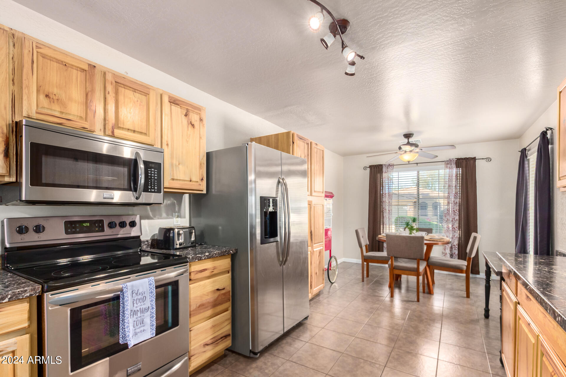 16103 W REDFIELD Road