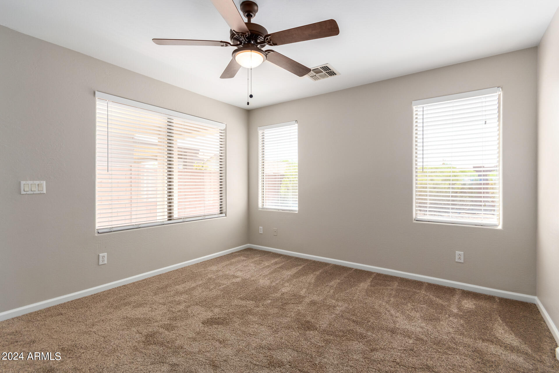 15443 W MESCAL Street