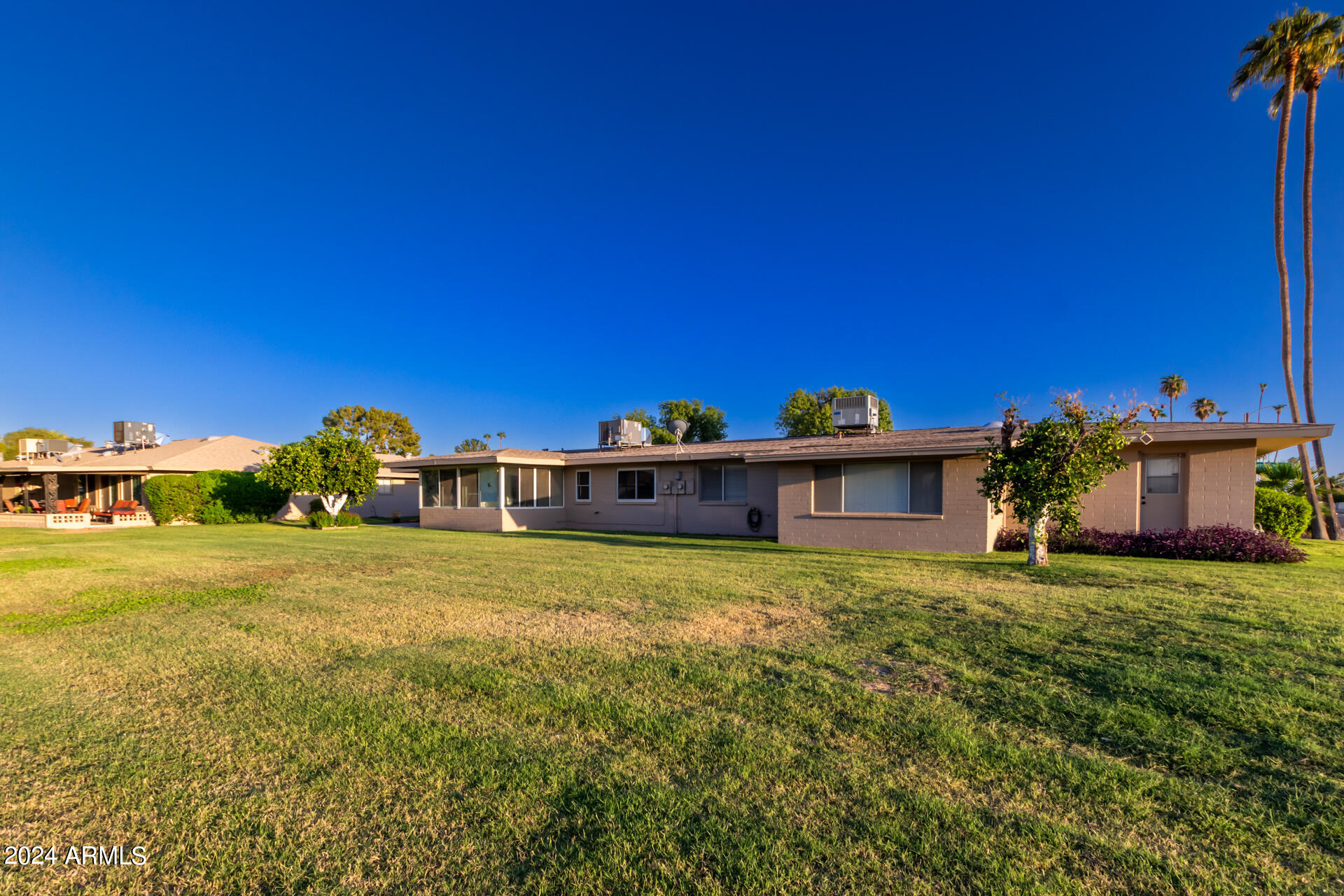 10403 W ROUNDELAY Circle