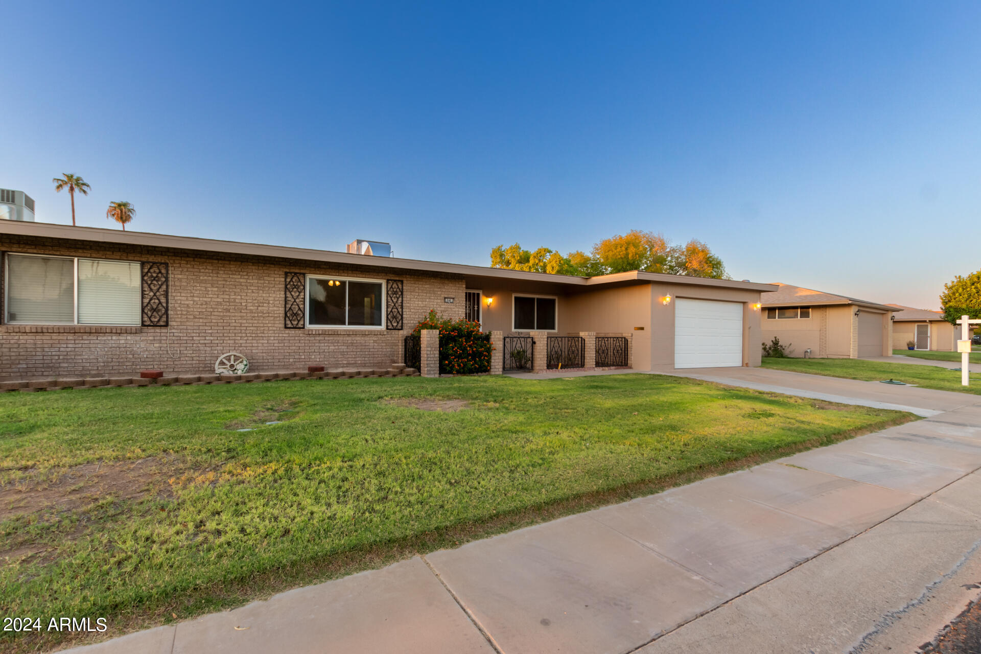 10403 W ROUNDELAY Circle