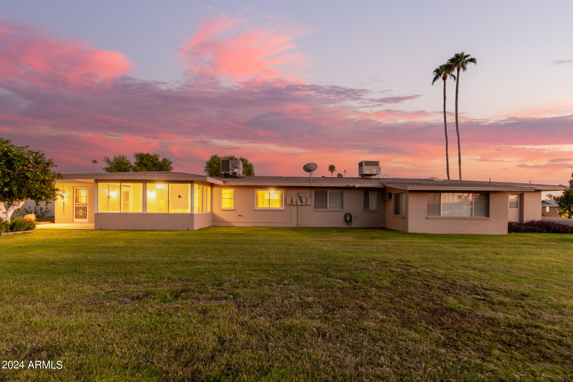 10403 W ROUNDELAY Circle