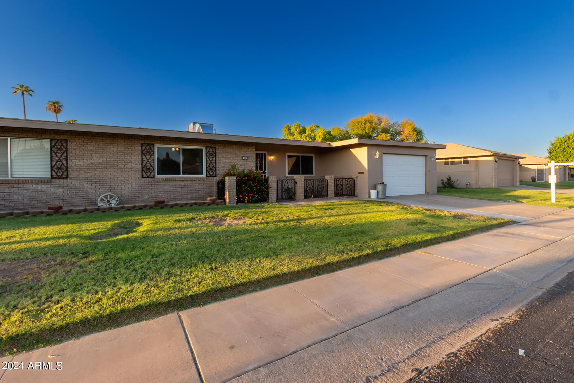 10403 W ROUNDELAY Circle