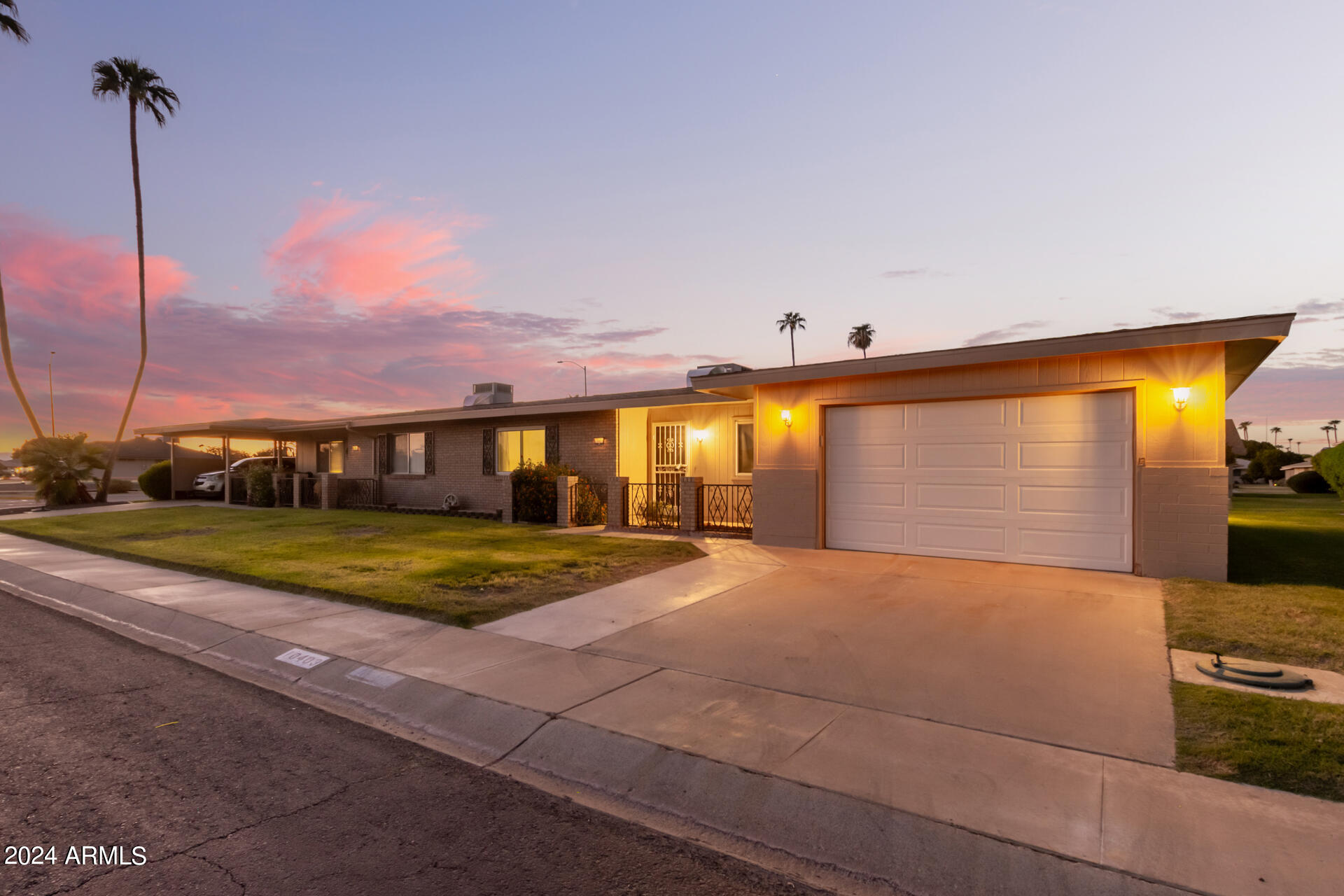 10403 W ROUNDELAY Circle