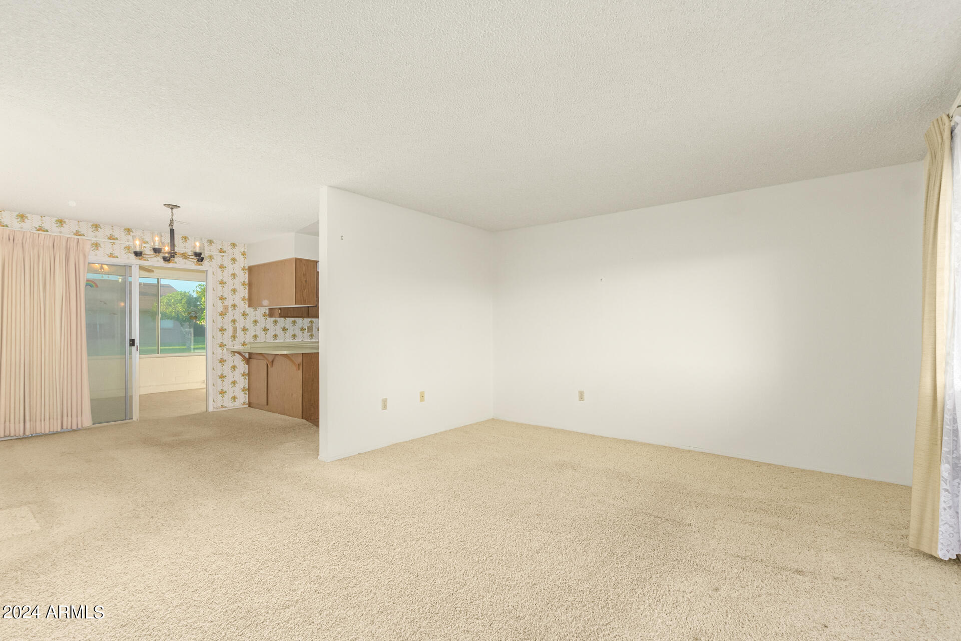 10403 W ROUNDELAY Circle