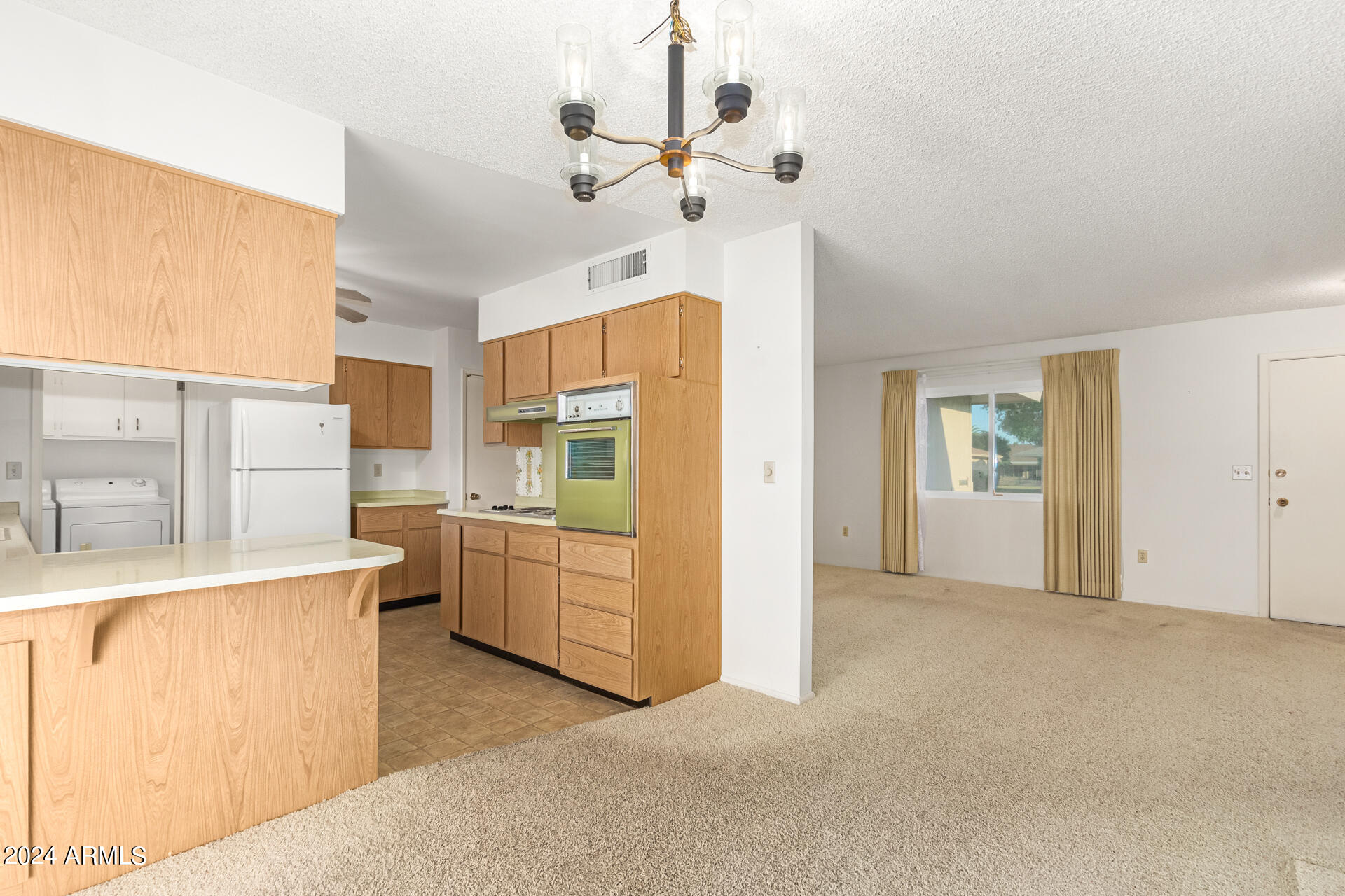 10403 W ROUNDELAY Circle