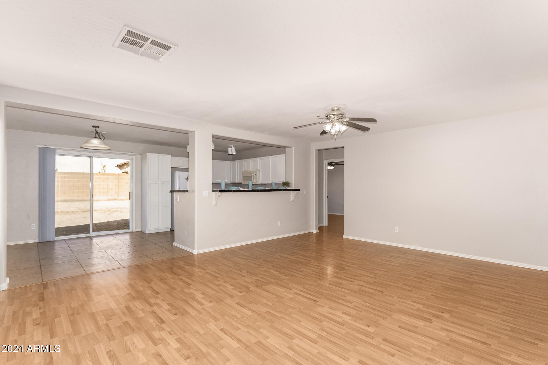 22762 W PAPAGO Street