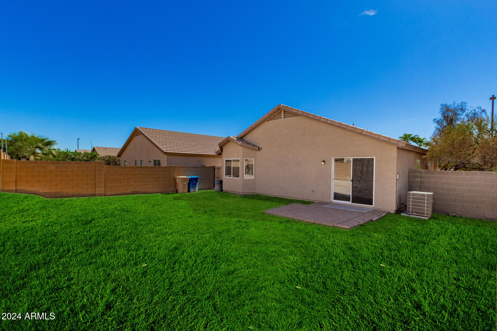 22762 W PAPAGO Street