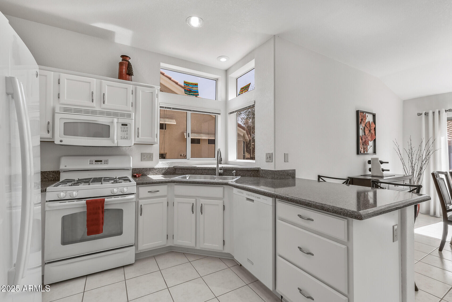 13441 W CARAWAY Drive