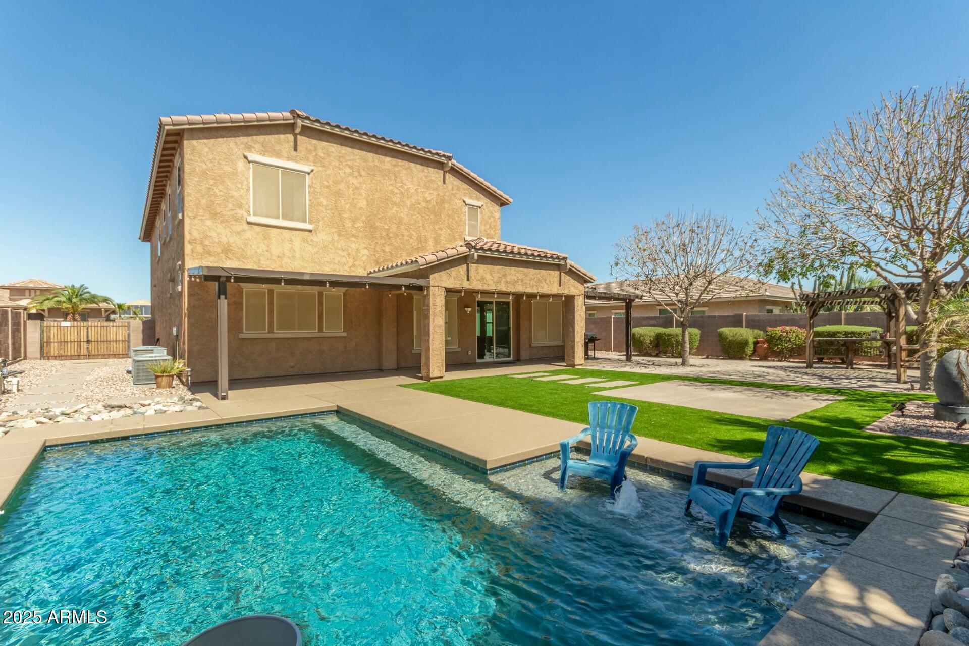 18483 W PARADISE Lane