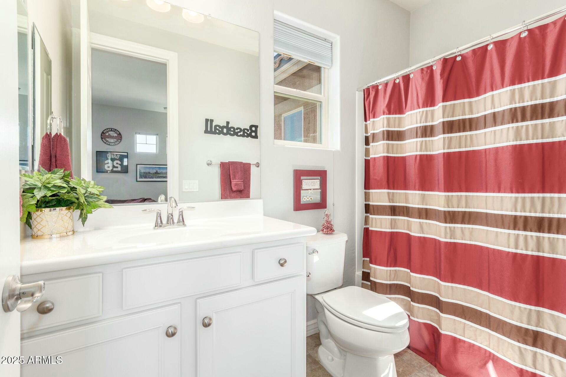 18483 W PARADISE Lane