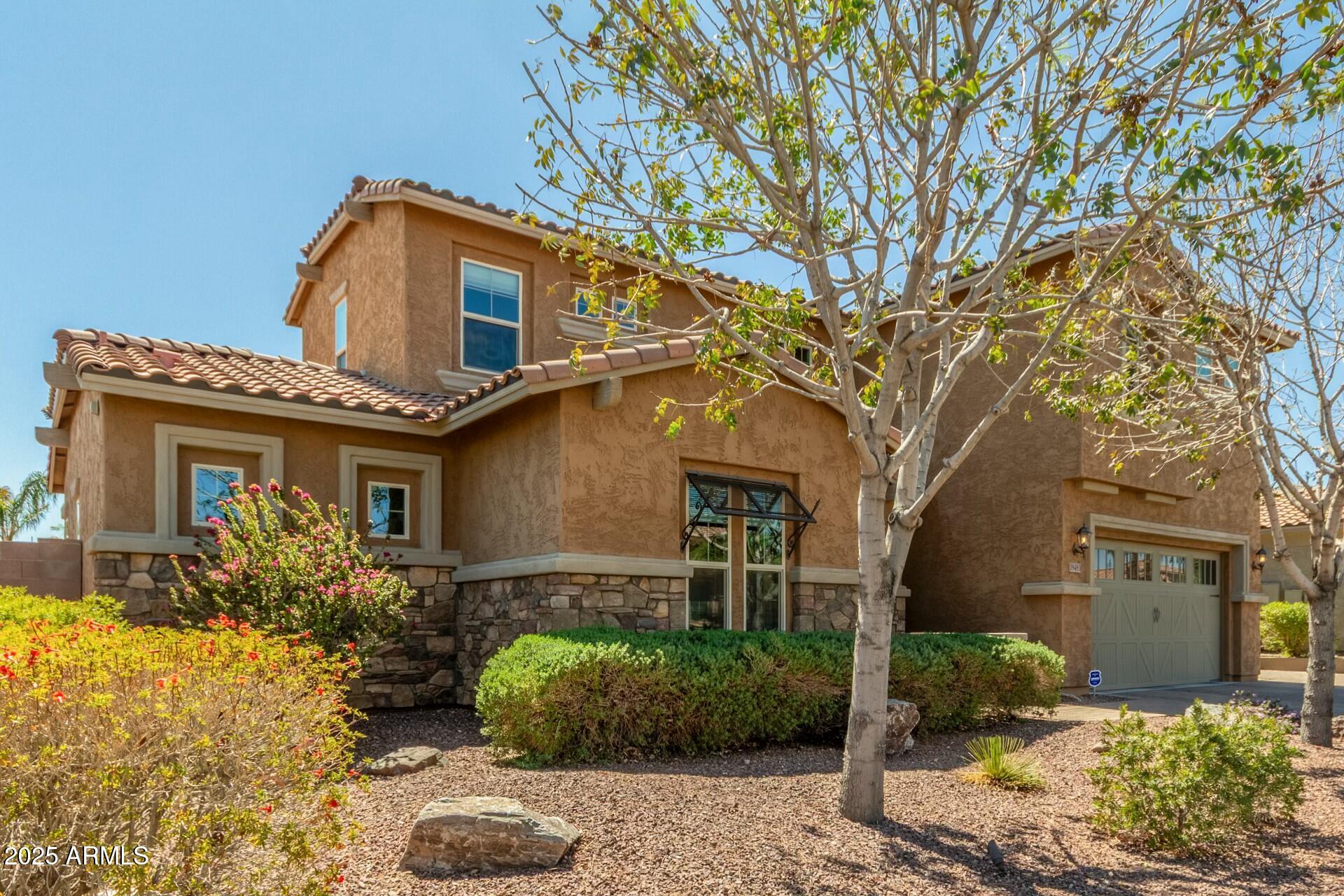 18483 W PARADISE Lane