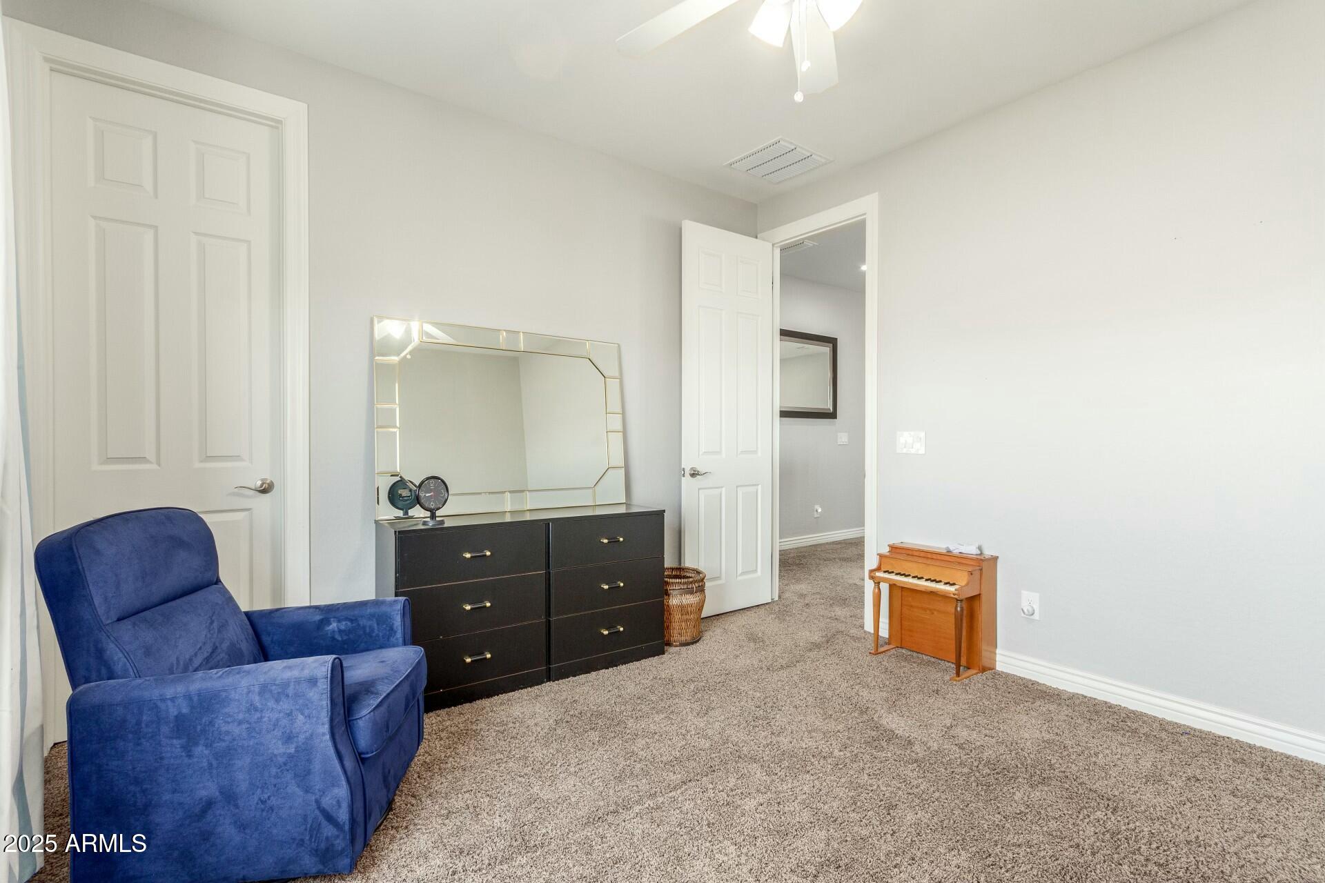 18483 W PARADISE Lane