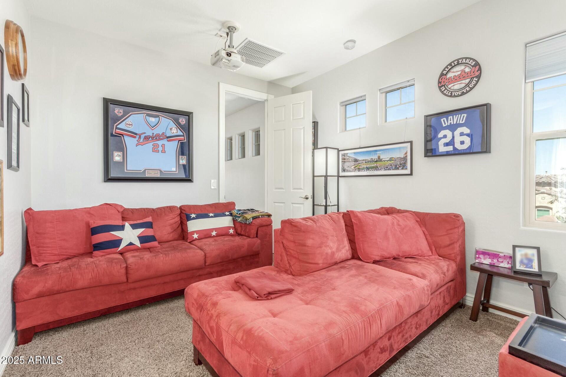 18483 W PARADISE Lane