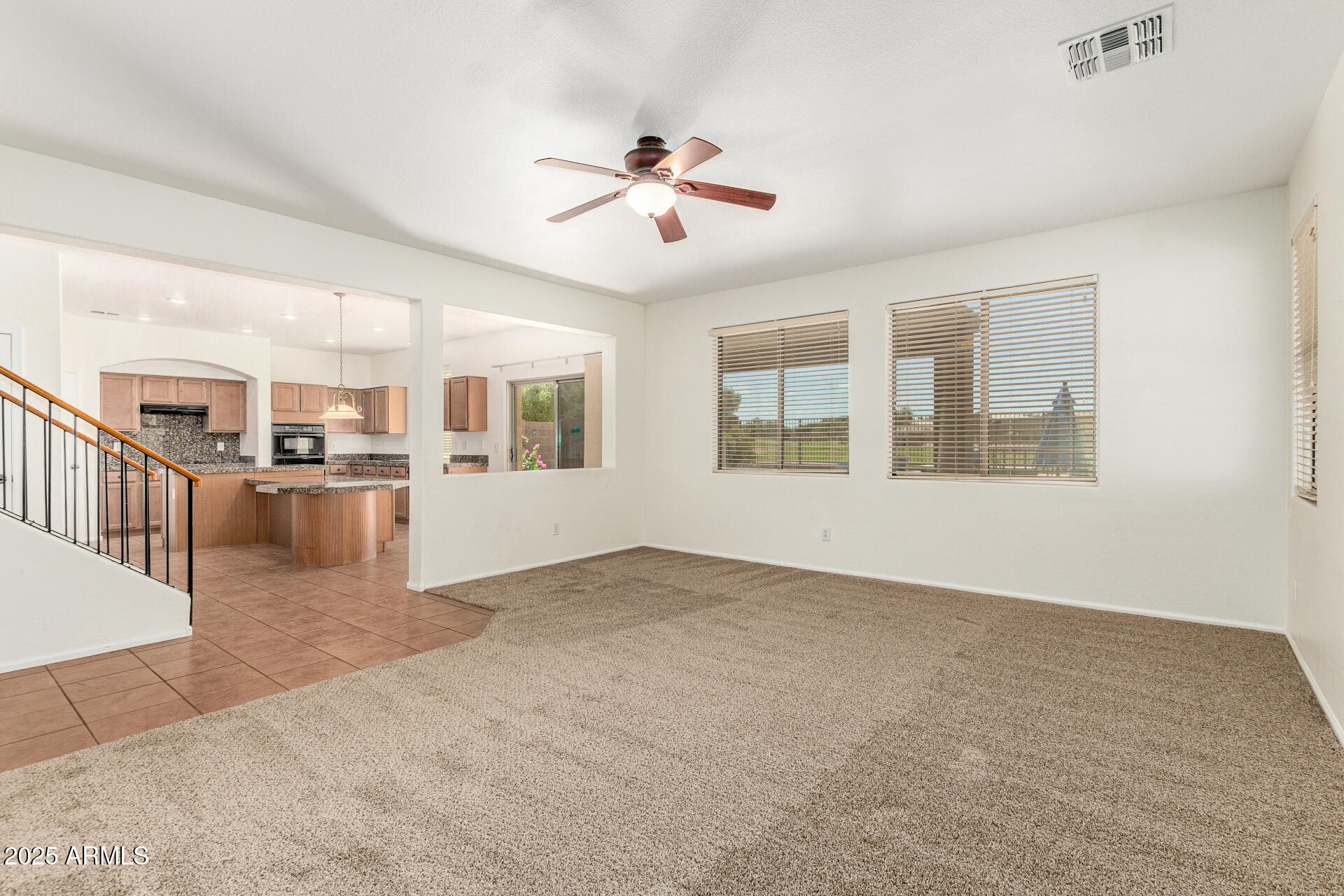 654 E TAYLOR Trail