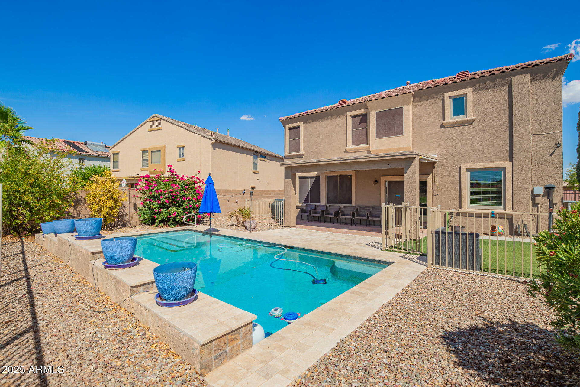 654 E TAYLOR Trail