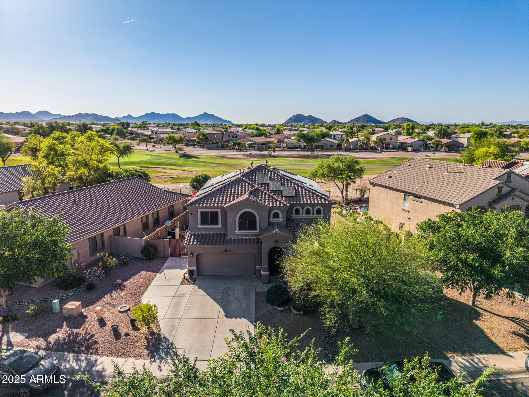 654 E TAYLOR Trail