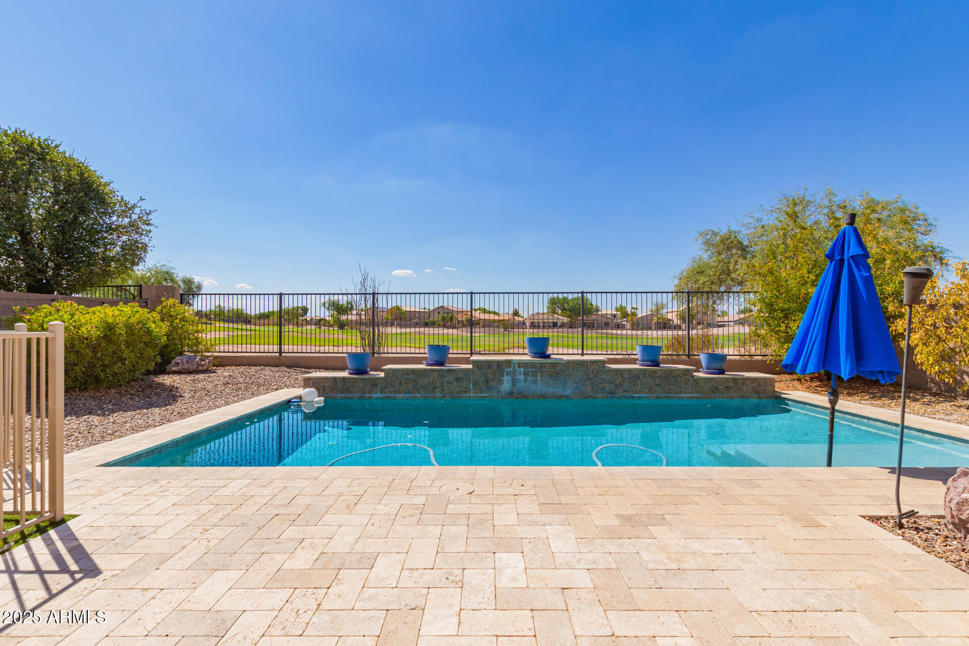 654 E TAYLOR Trail