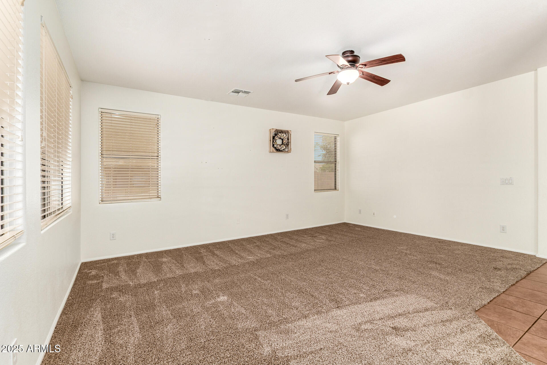 654 E TAYLOR Trail