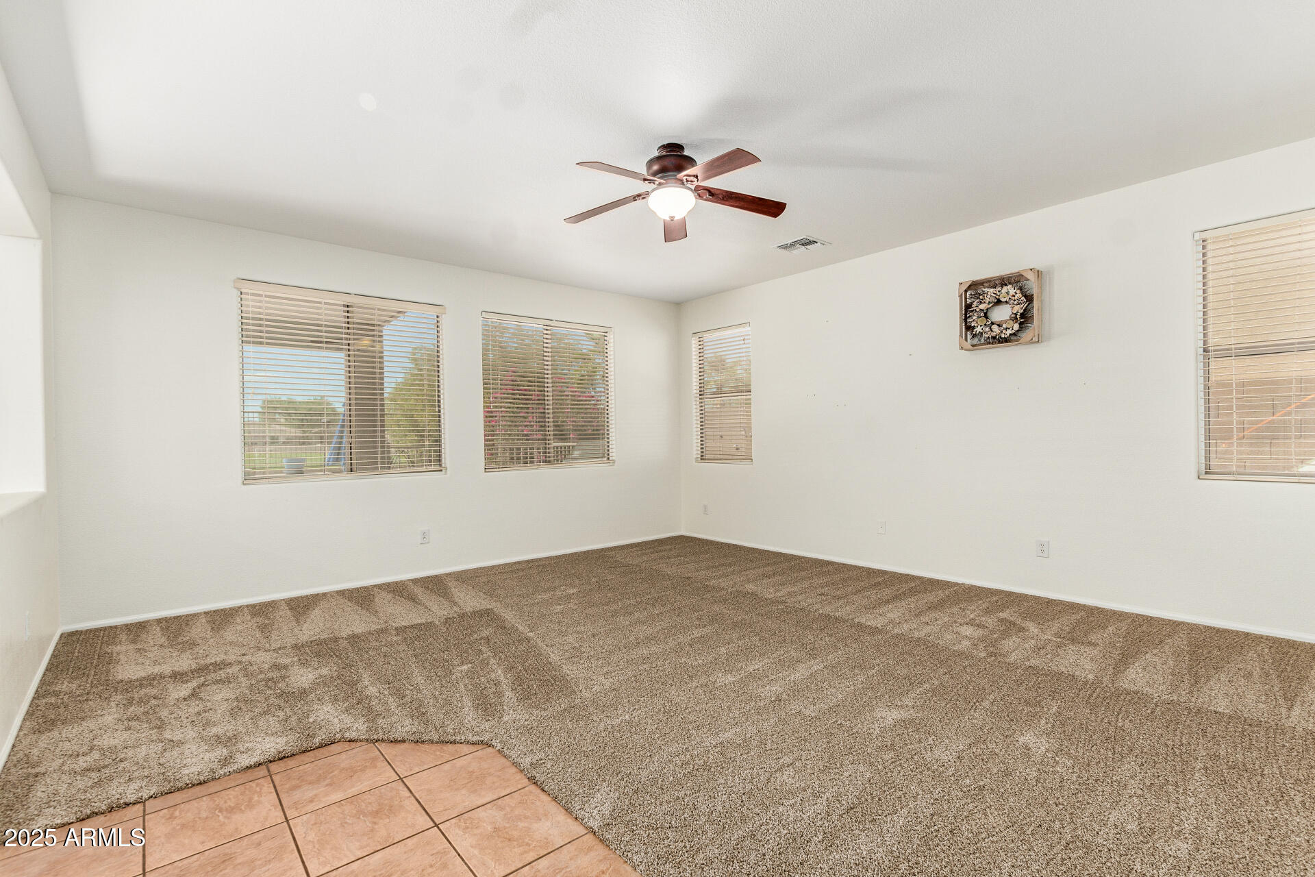 654 E TAYLOR Trail