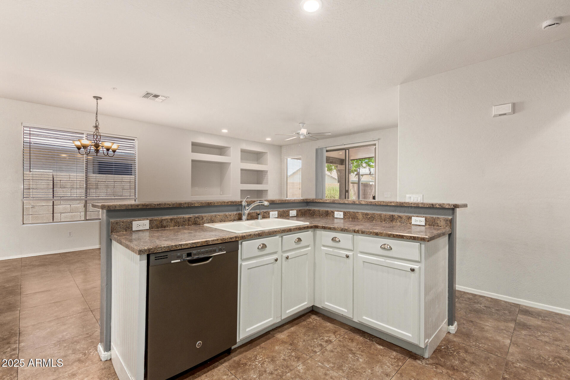 29919 N Little Leaf Drive