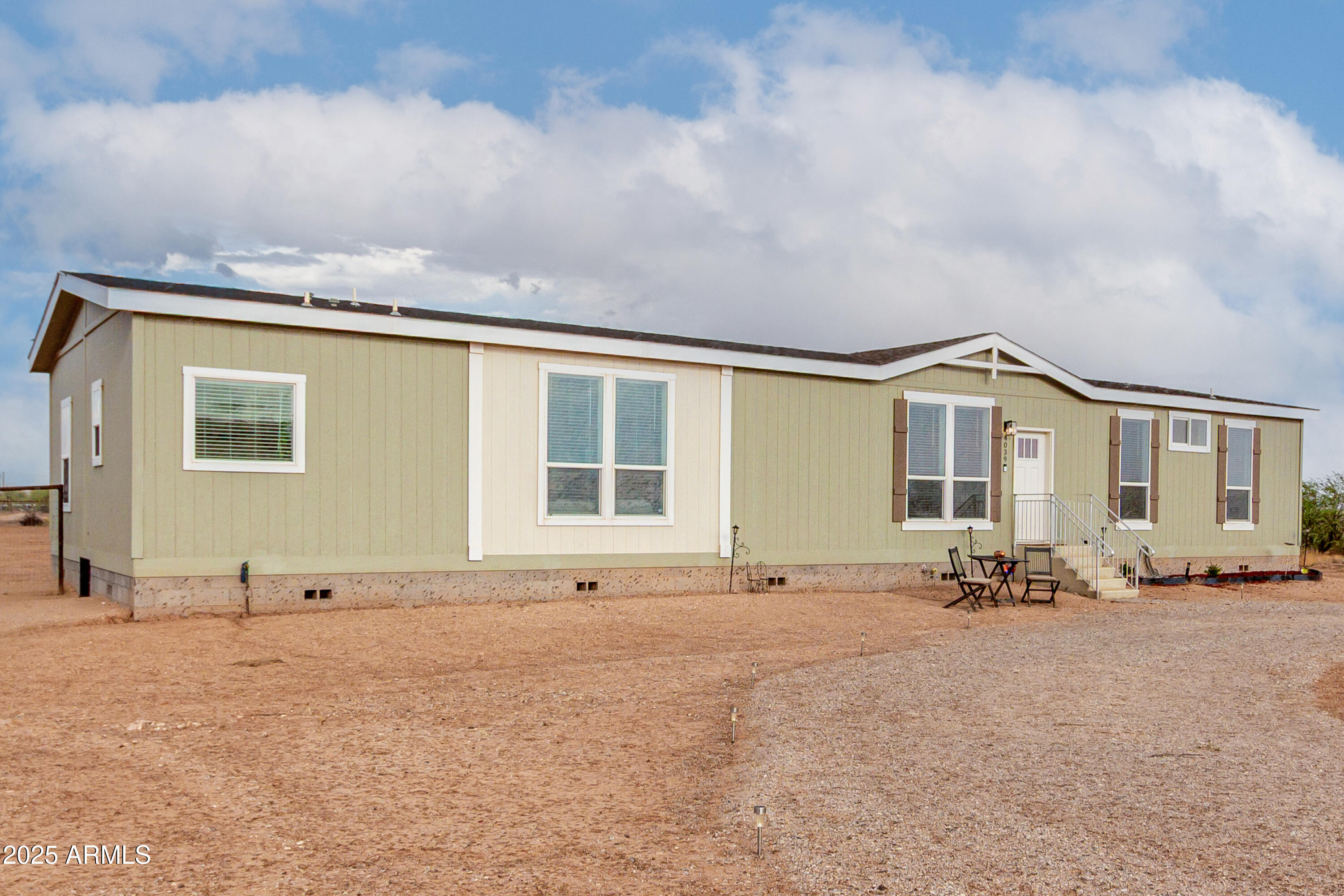 4039 N MOONDANCE Lane