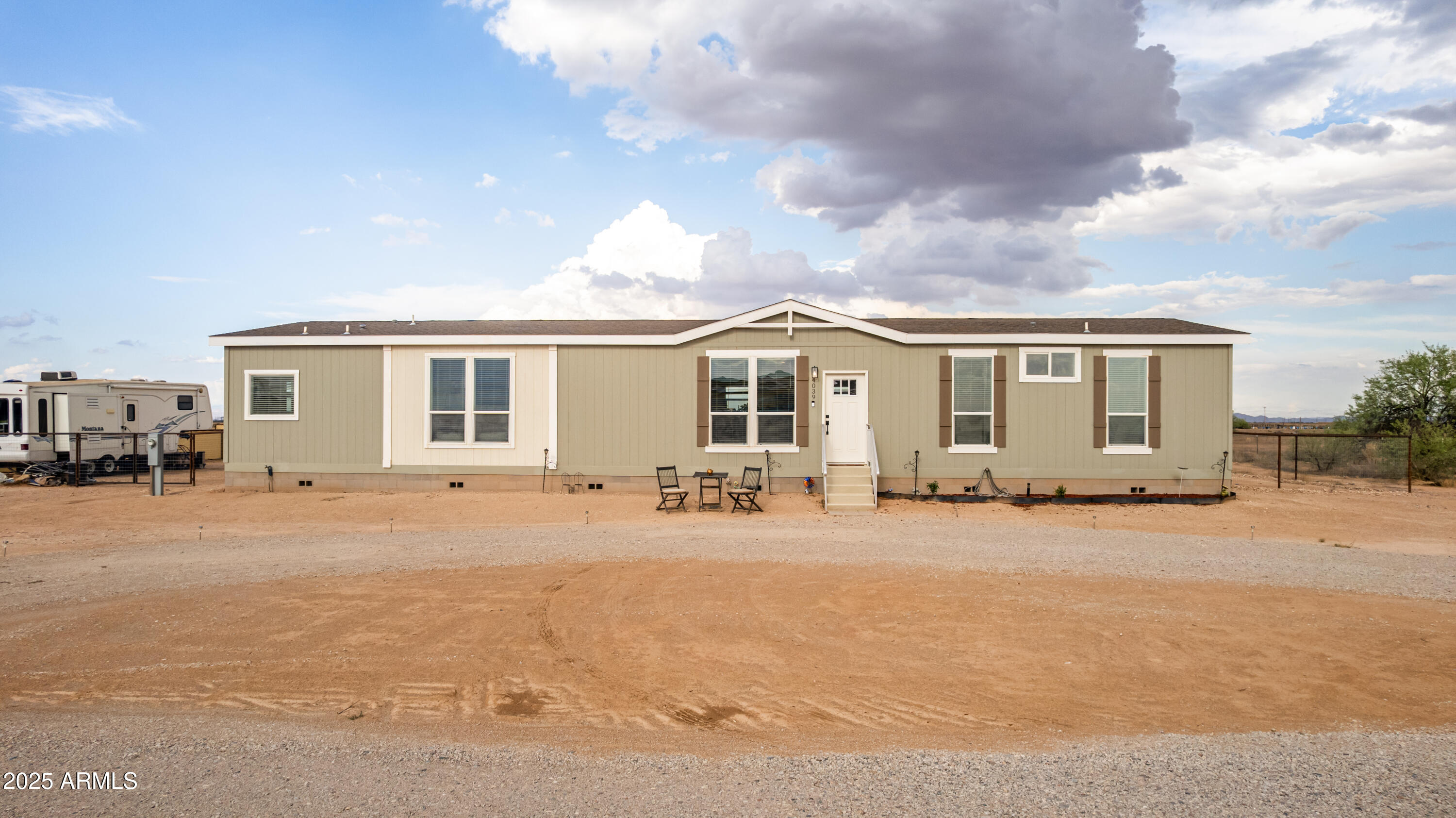 4039 N MOONDANCE Lane