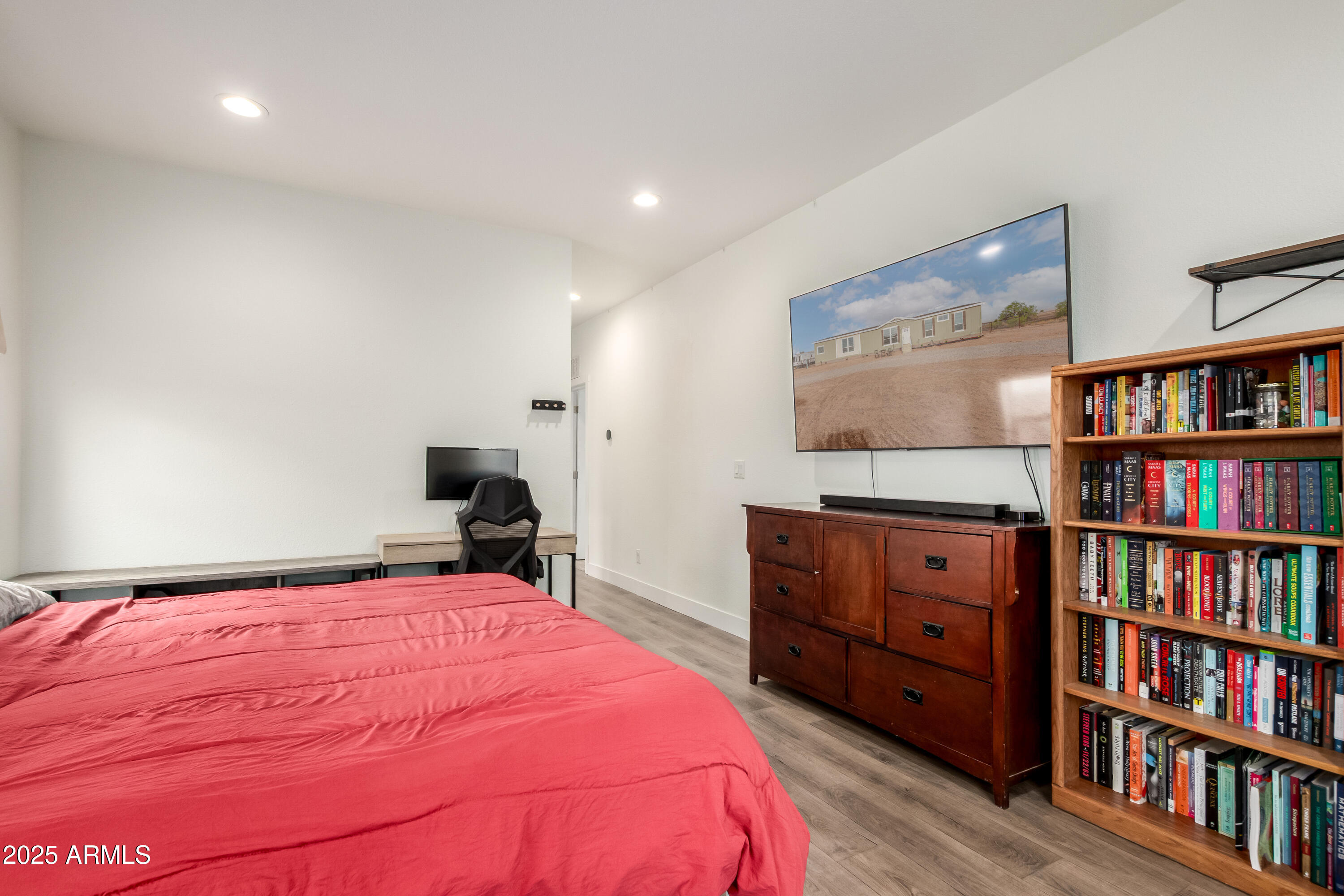 4039 N MOONDANCE Lane