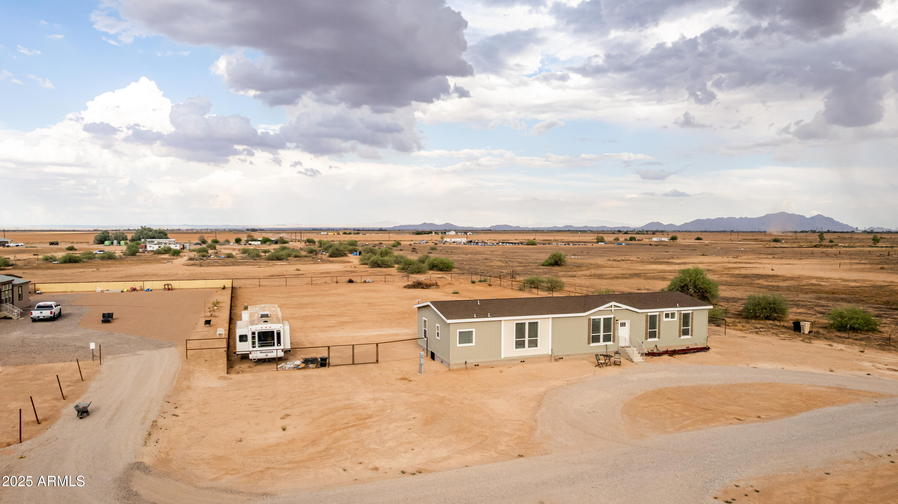 4039 N MOONDANCE Lane