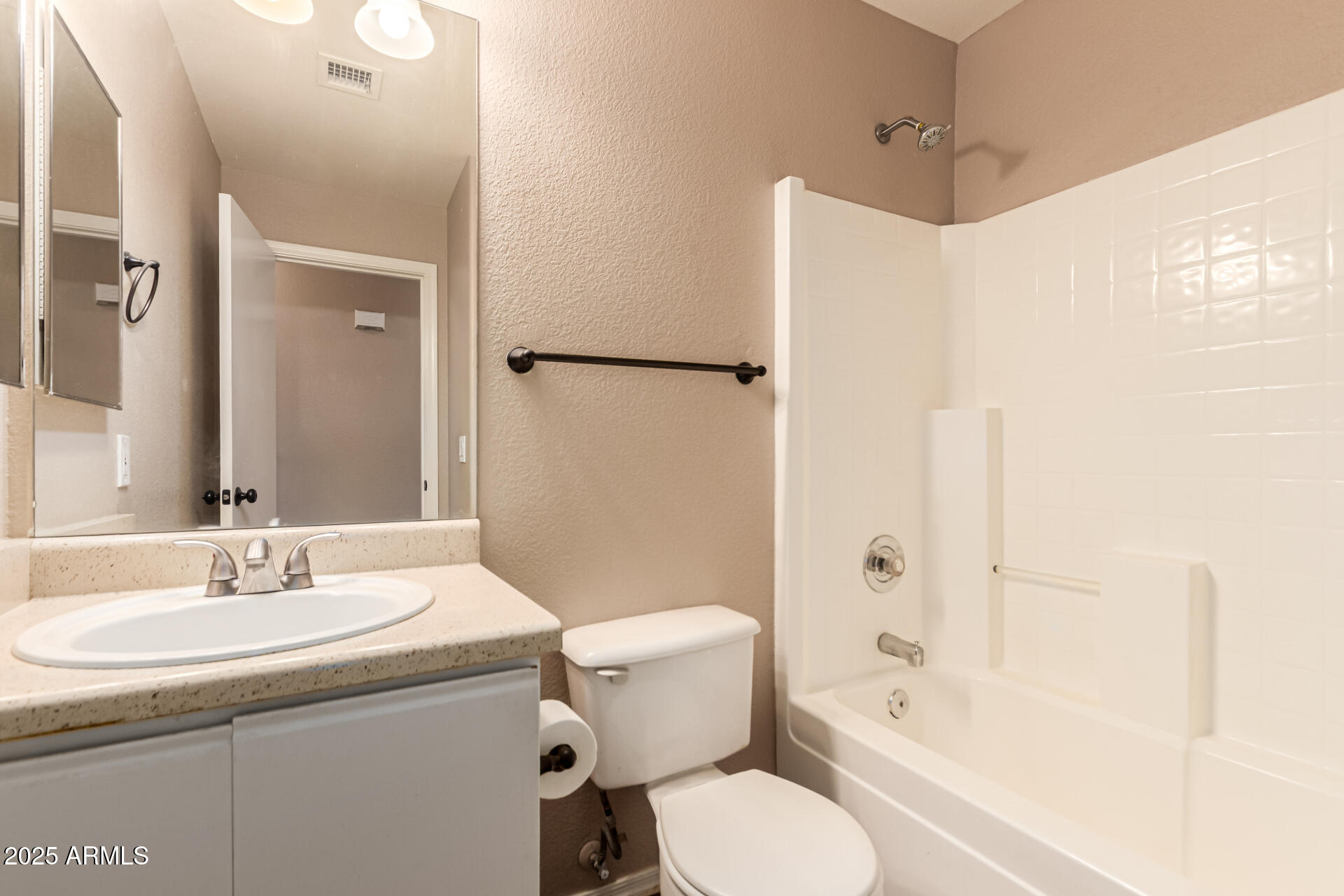 15116 W HONEYSUCKLE Lane