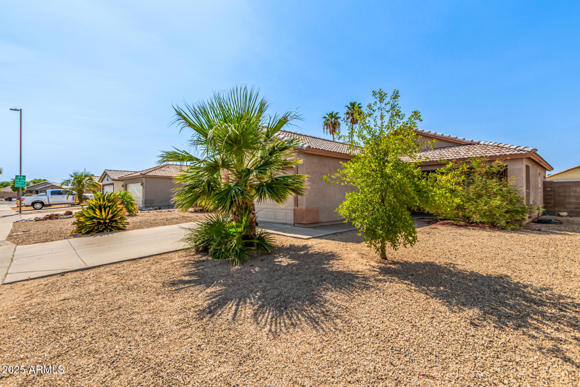15116 W HONEYSUCKLE Lane