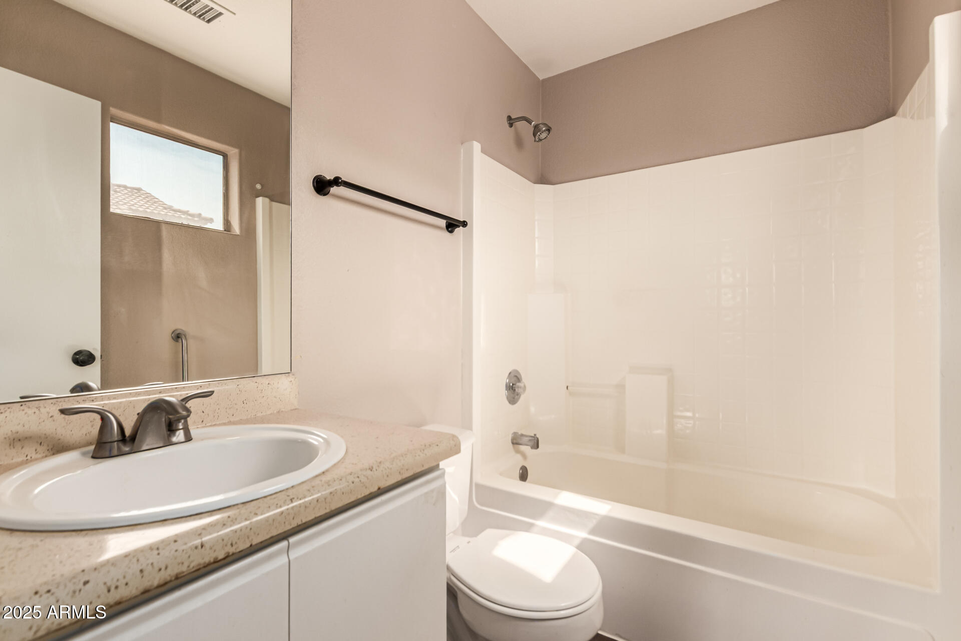 15116 W HONEYSUCKLE Lane