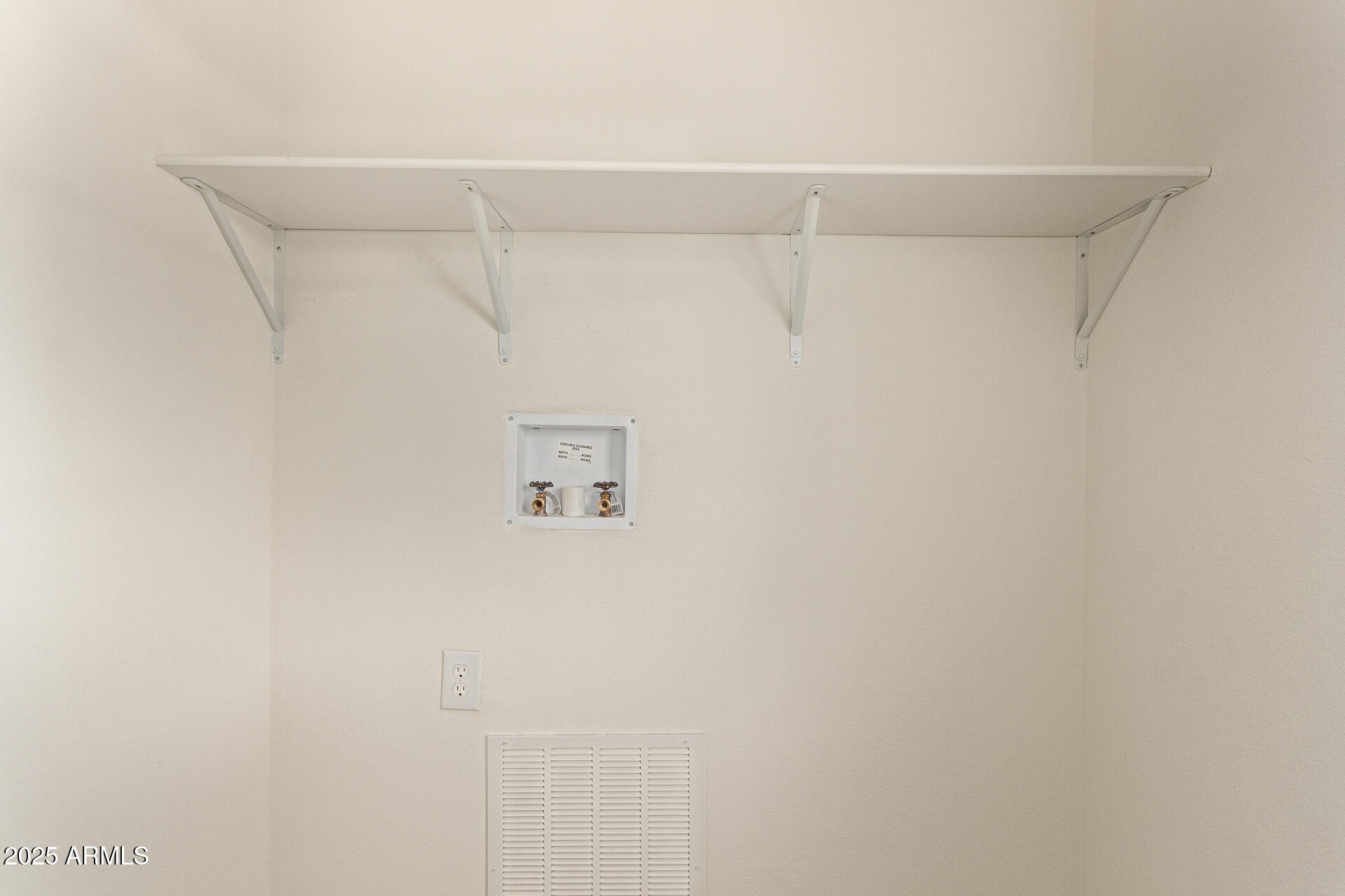 10810 N 91st Avenue, 123