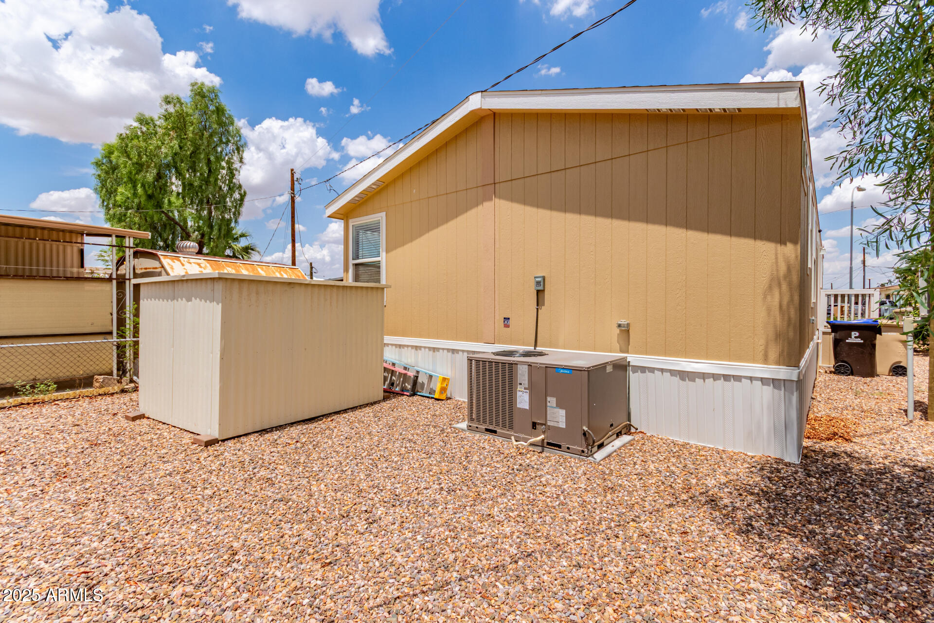 10810 N 91st Avenue, 123