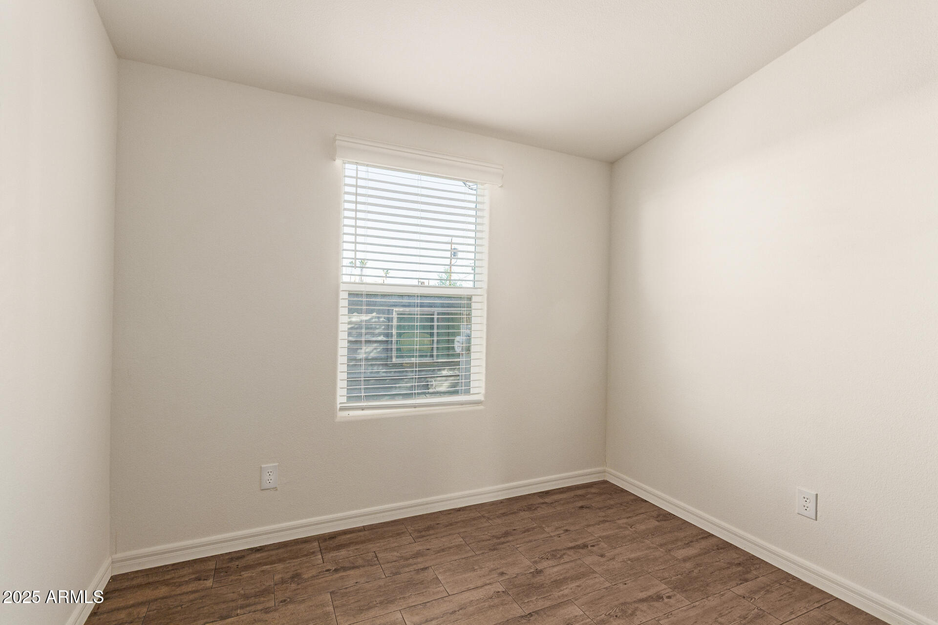 10810 N 91st Avenue, 123