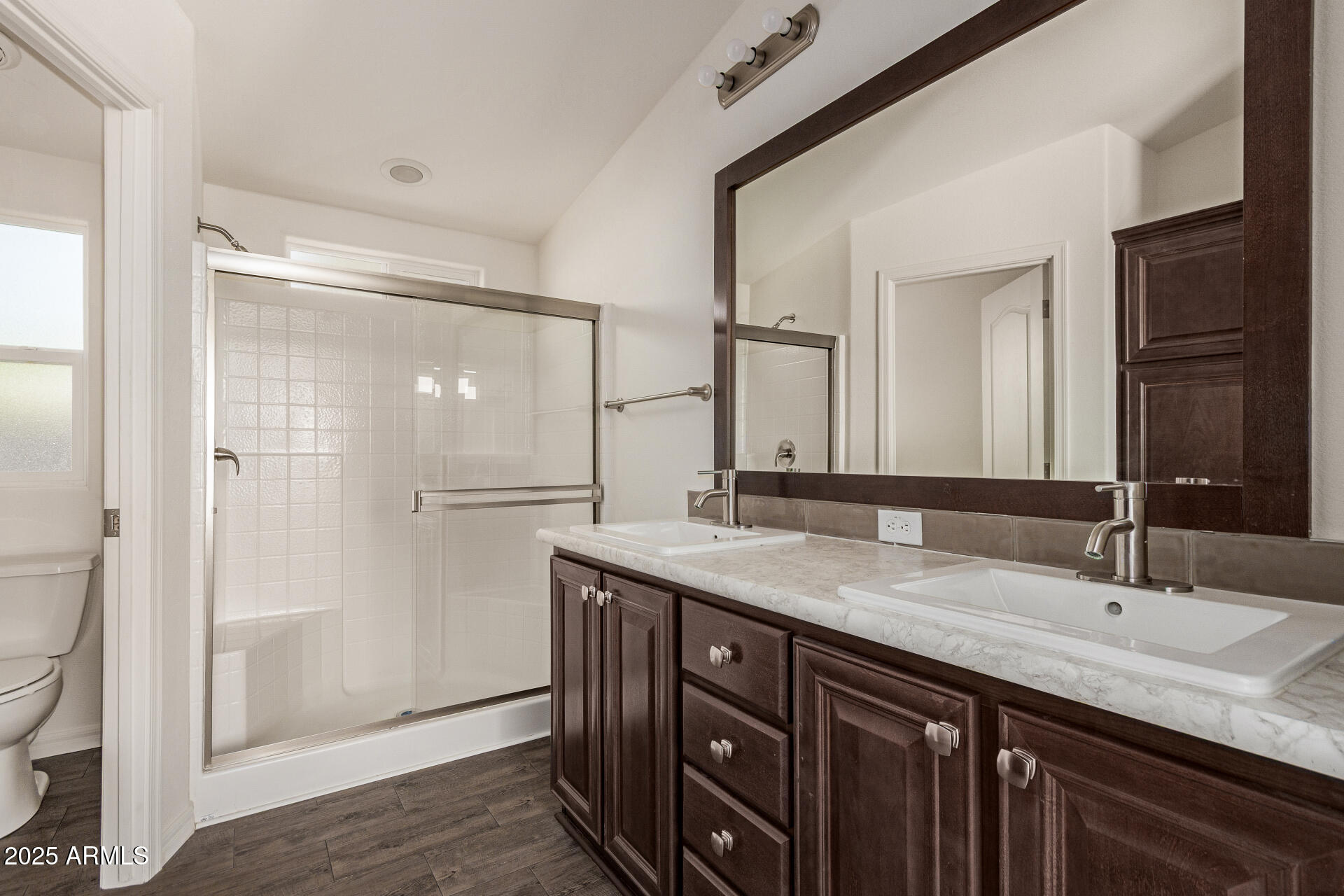 10810 N 91st Avenue, 123