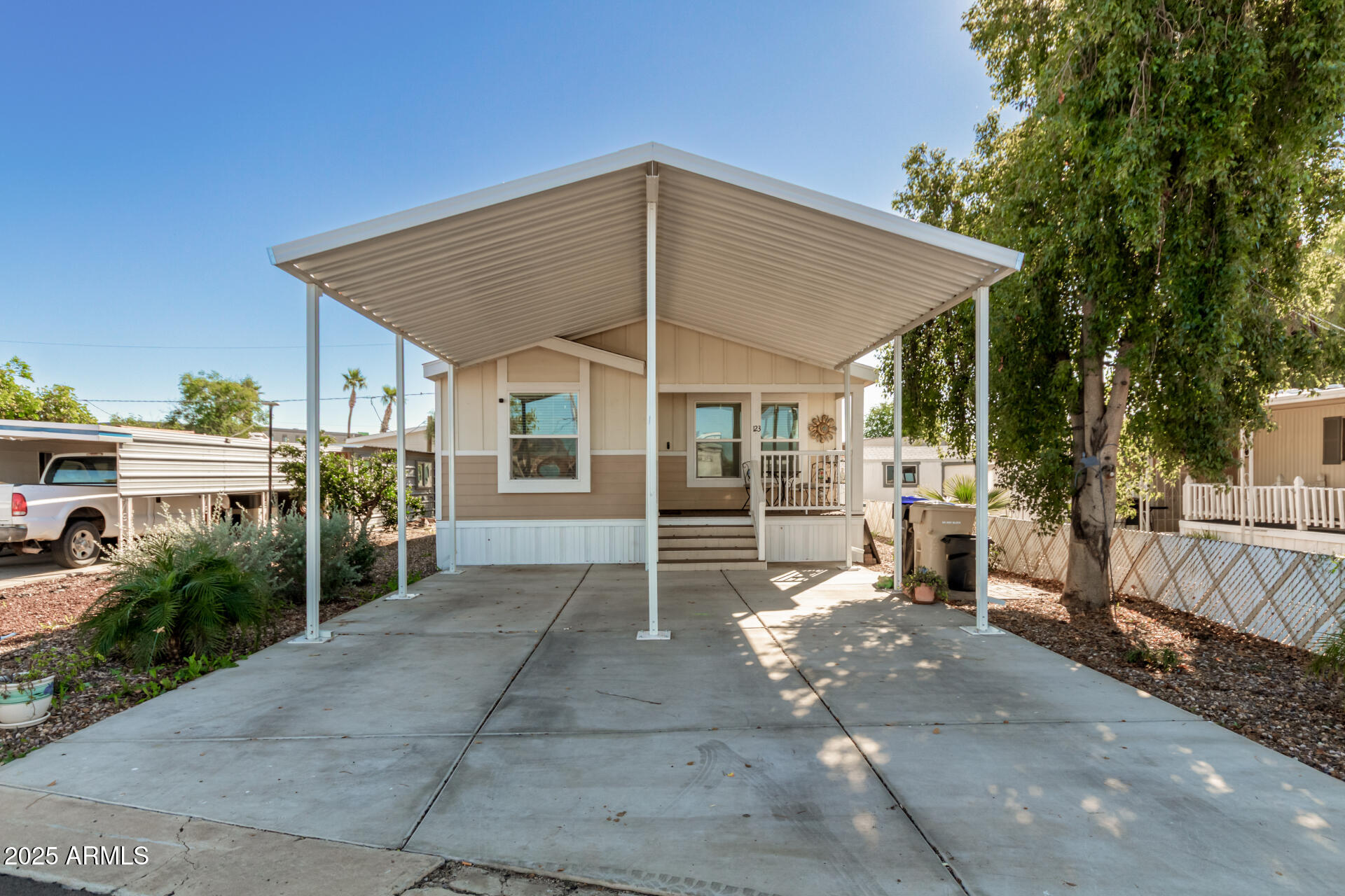 10810 N 91st Avenue, 123