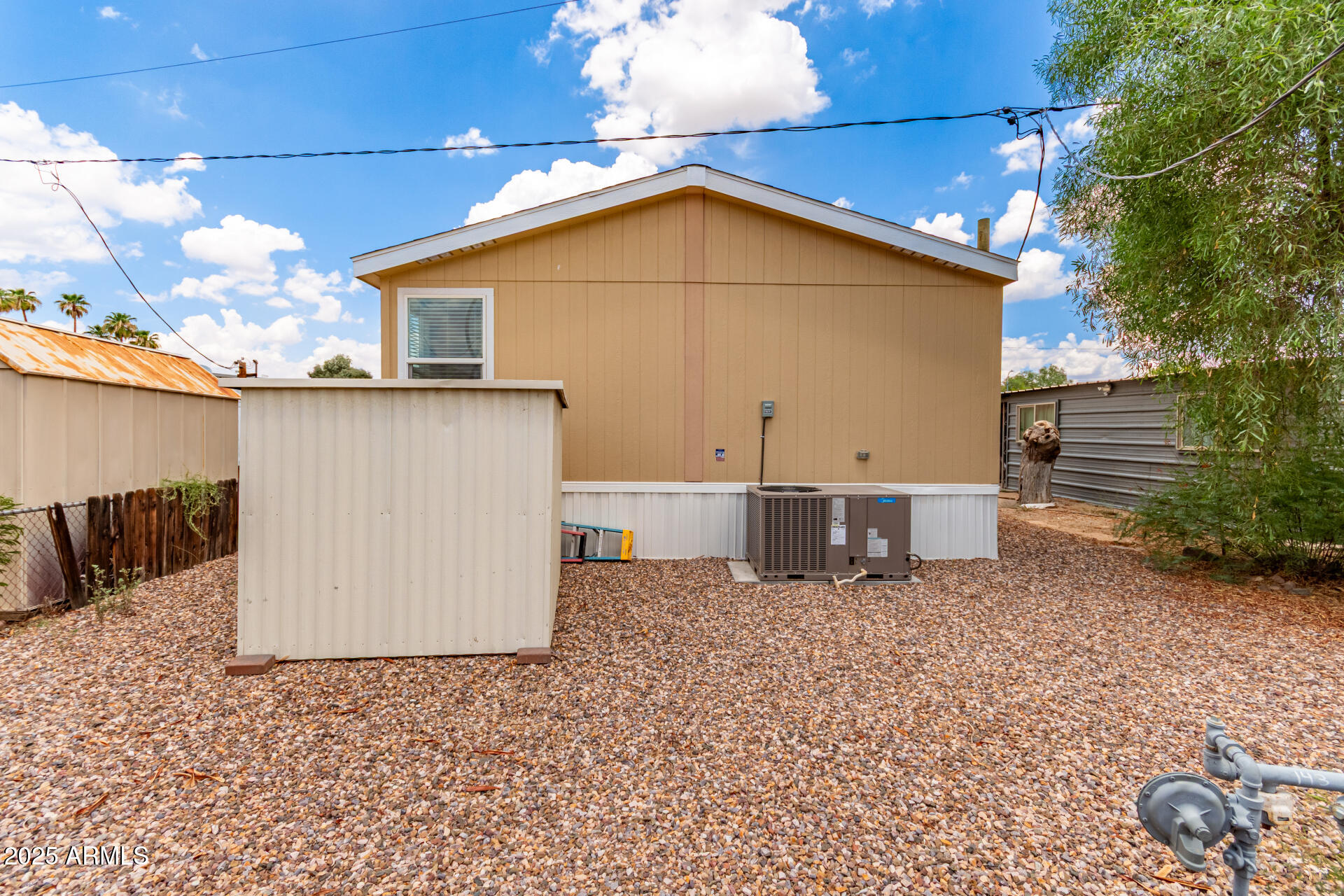 10810 N 91st Avenue, 123