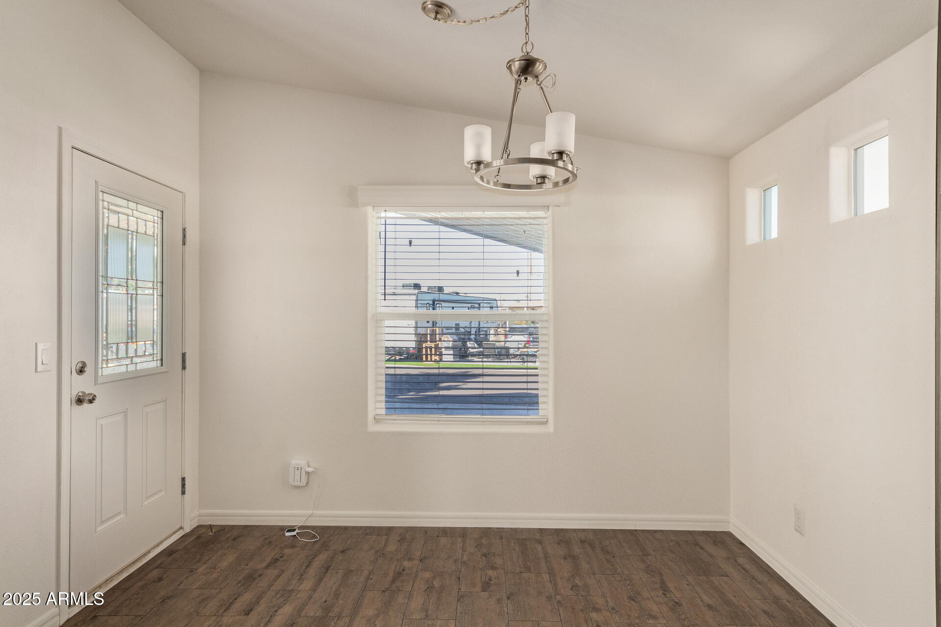 10810 N 91st Avenue, 123