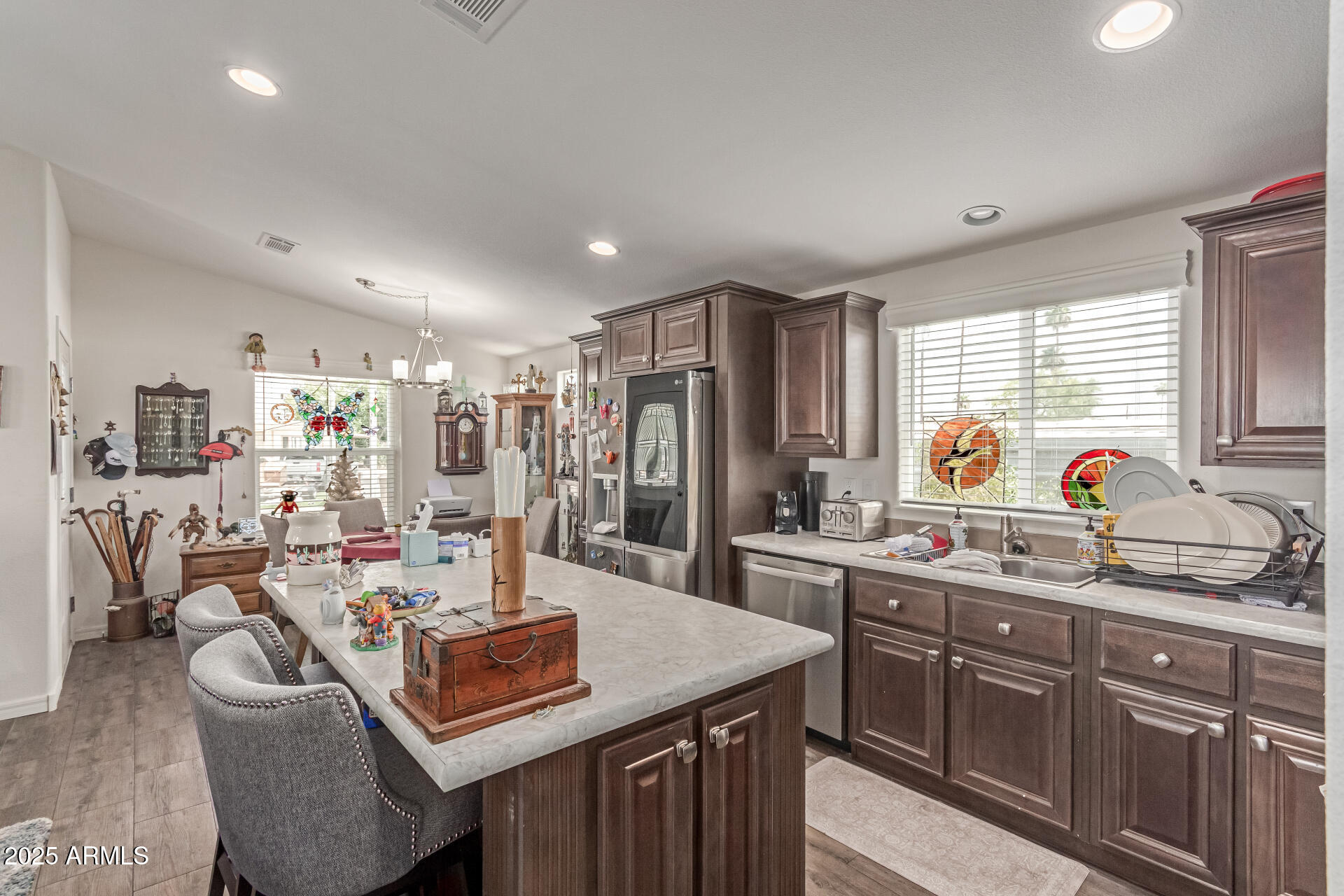 10810 N 91st Avenue, 123