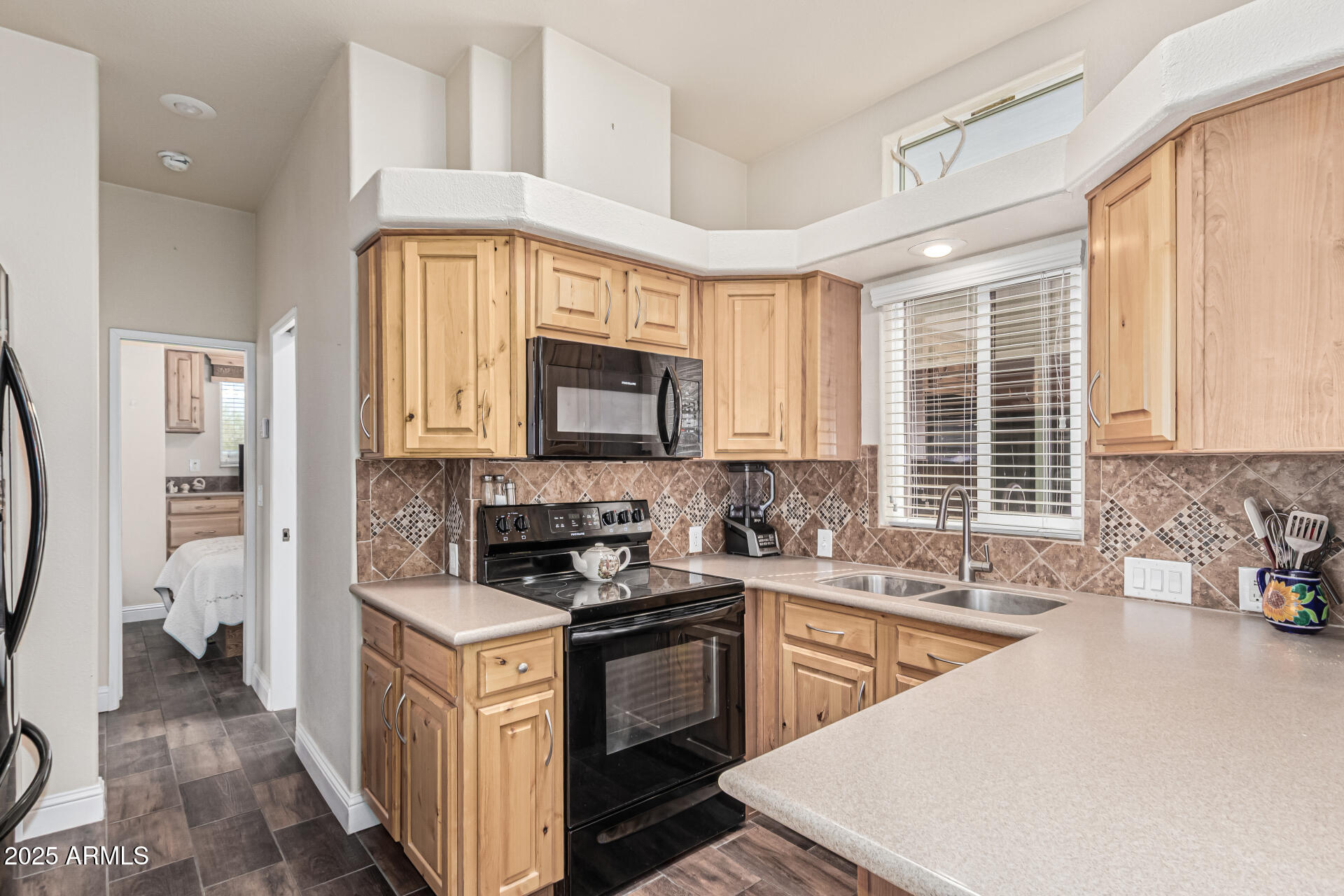 76 JACKNIFE Drive, 76, Apache Junction Unit: 76