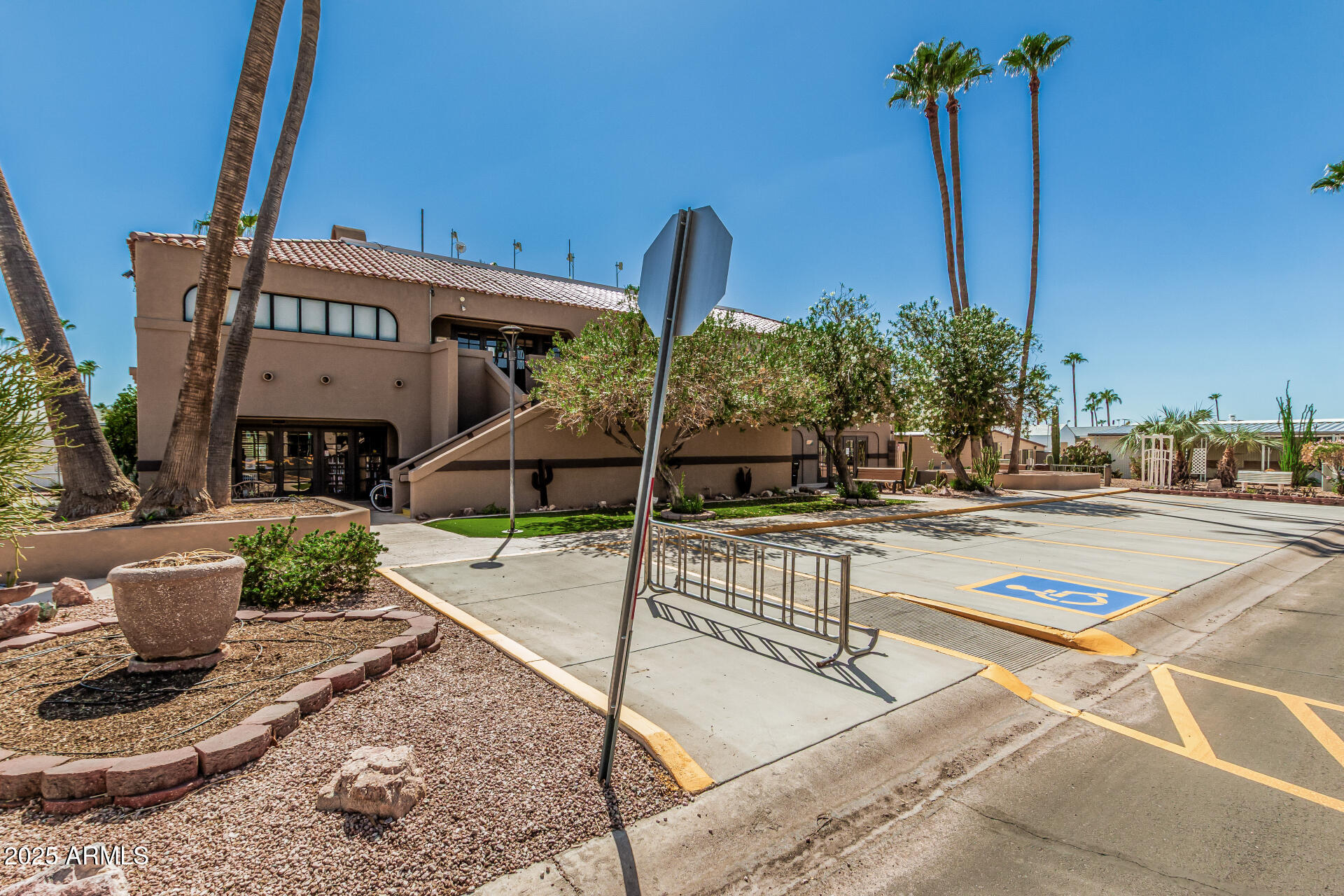 76 JACKNIFE Drive, 76, Apache Junction Unit: 76