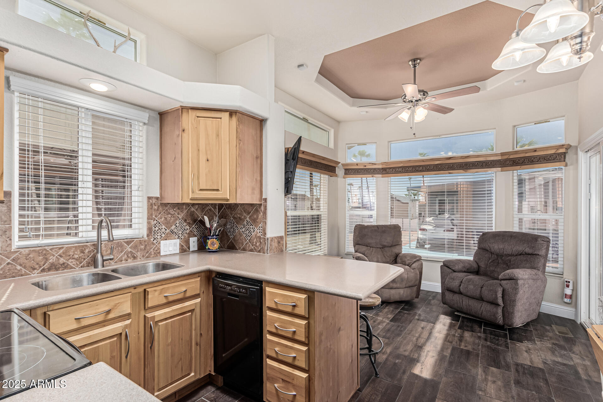 76 JACKNIFE Drive, 76, Apache Junction Unit: 76