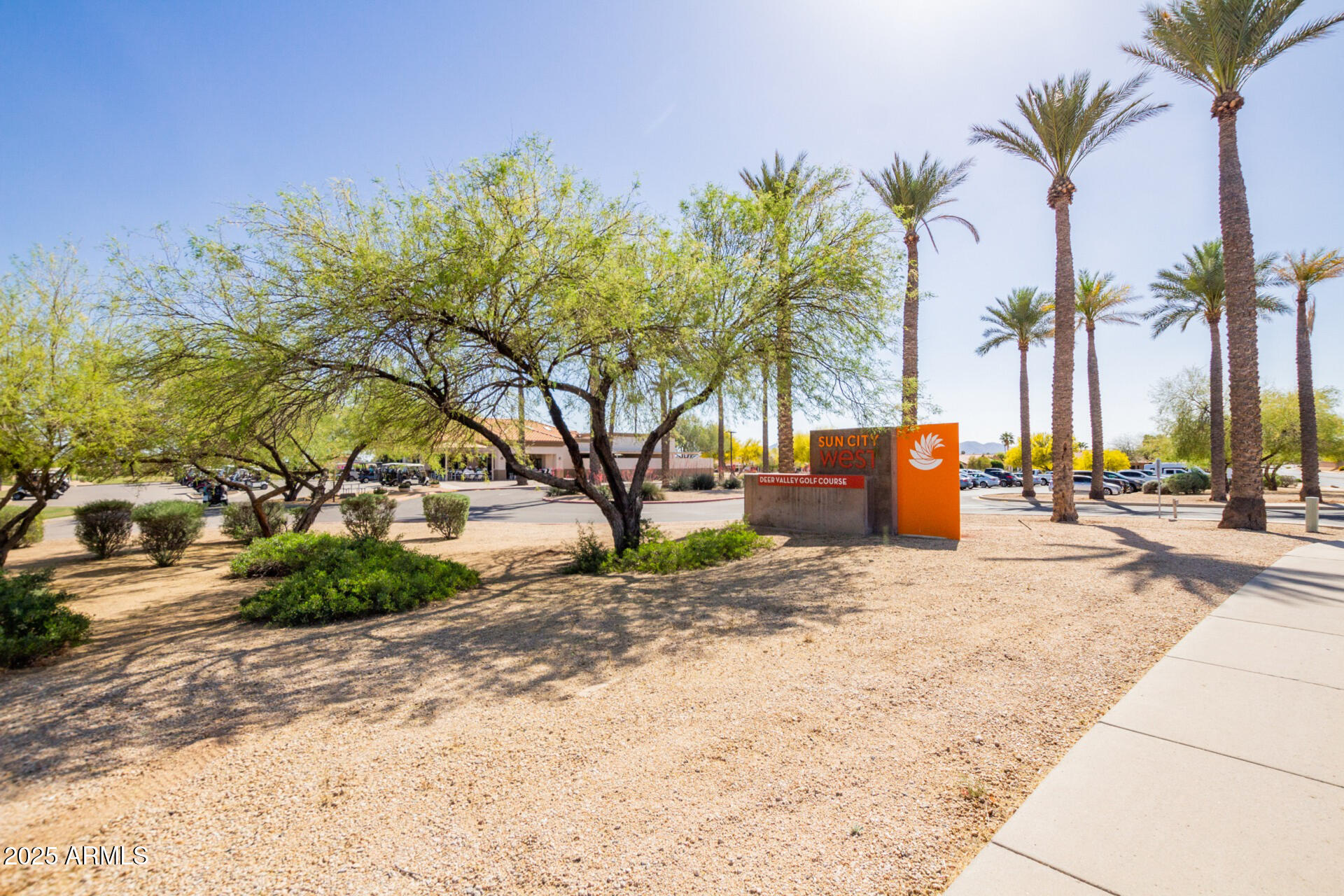 16132 W SENTINEL Drive