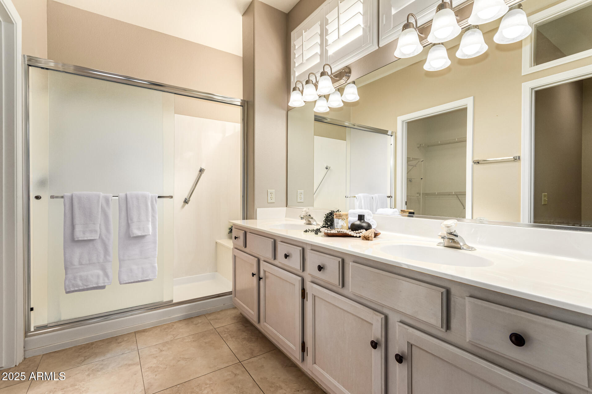 16132 W SENTINEL Drive