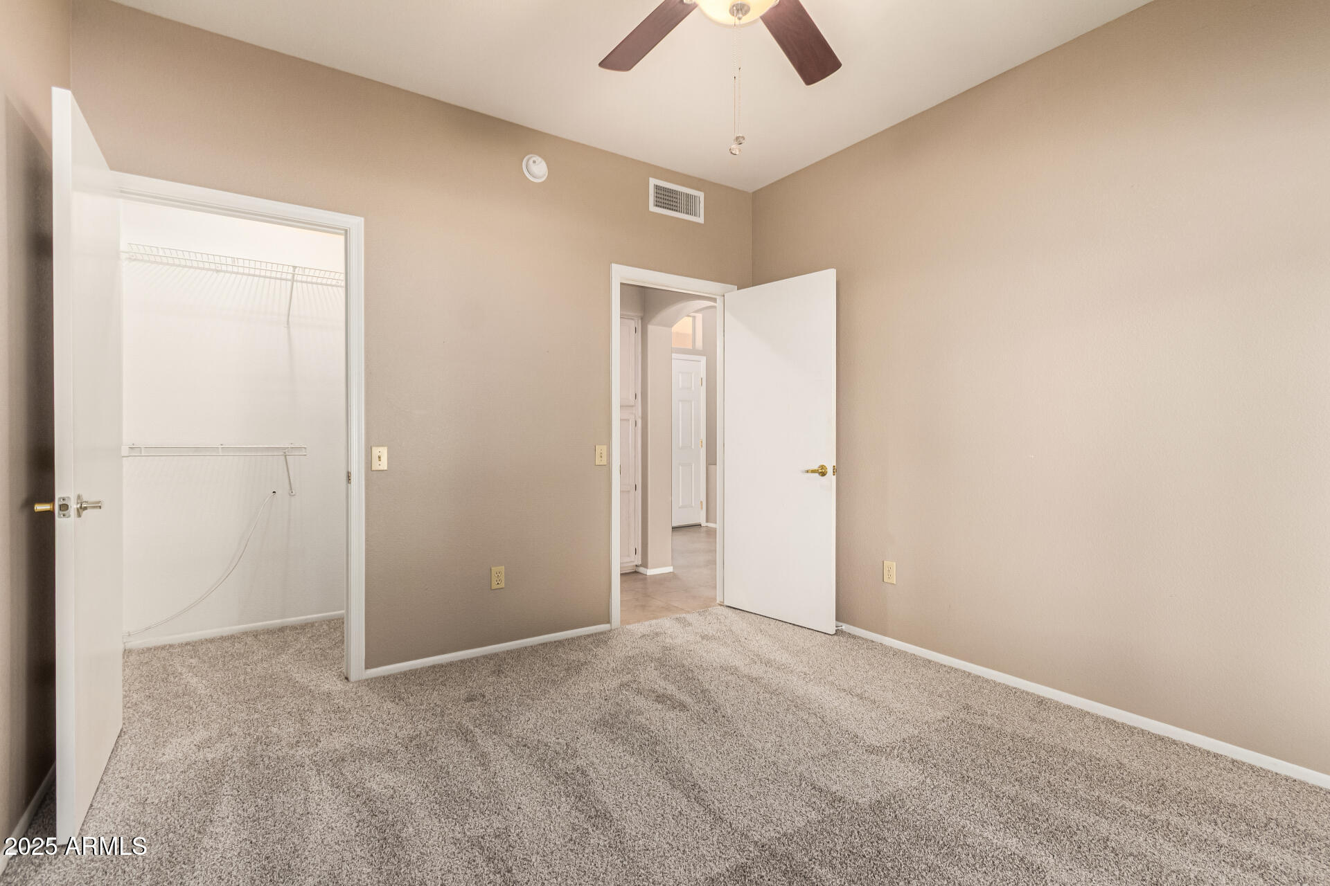 16132 W SENTINEL Drive