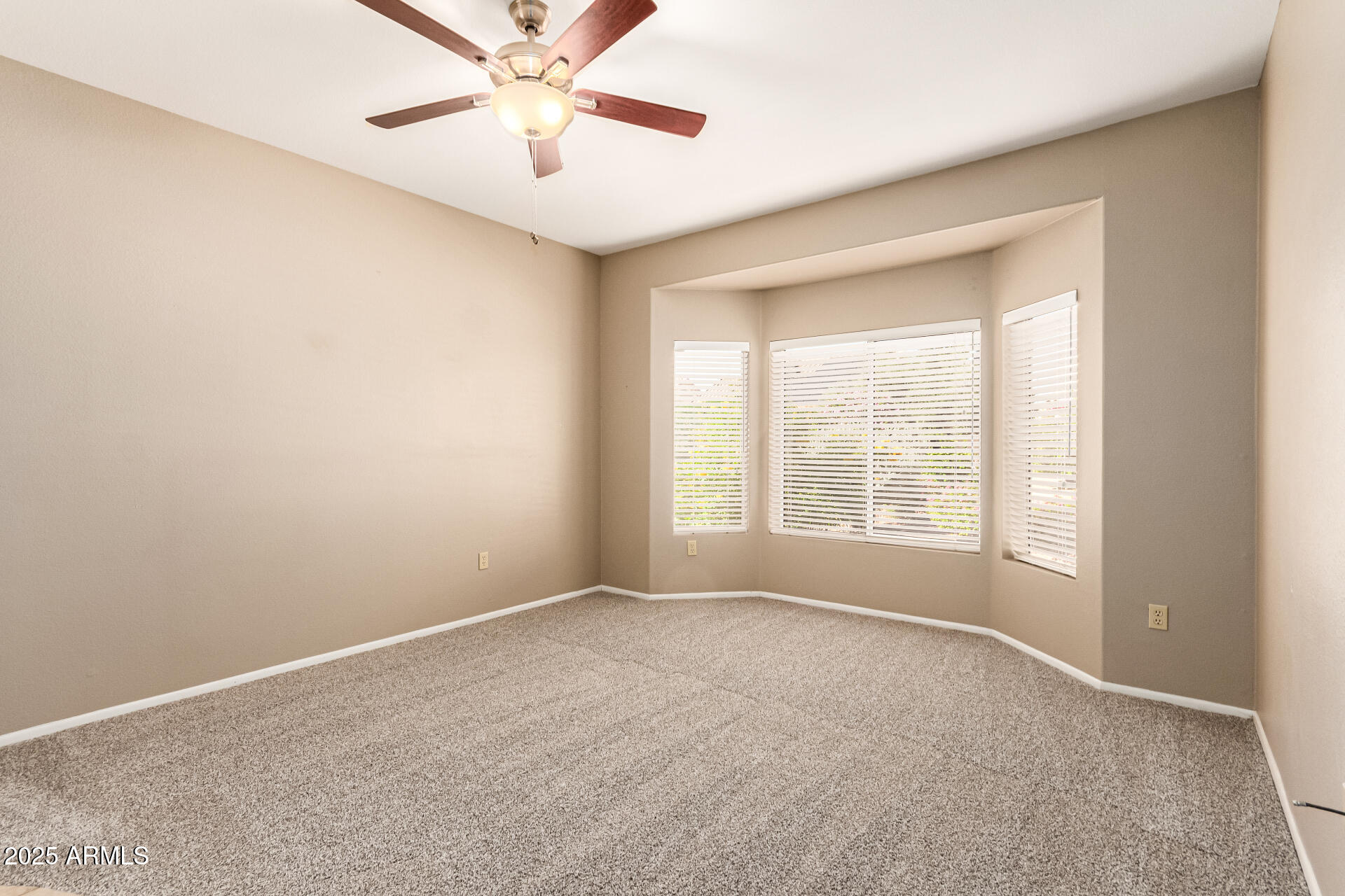 16132 W SENTINEL Drive