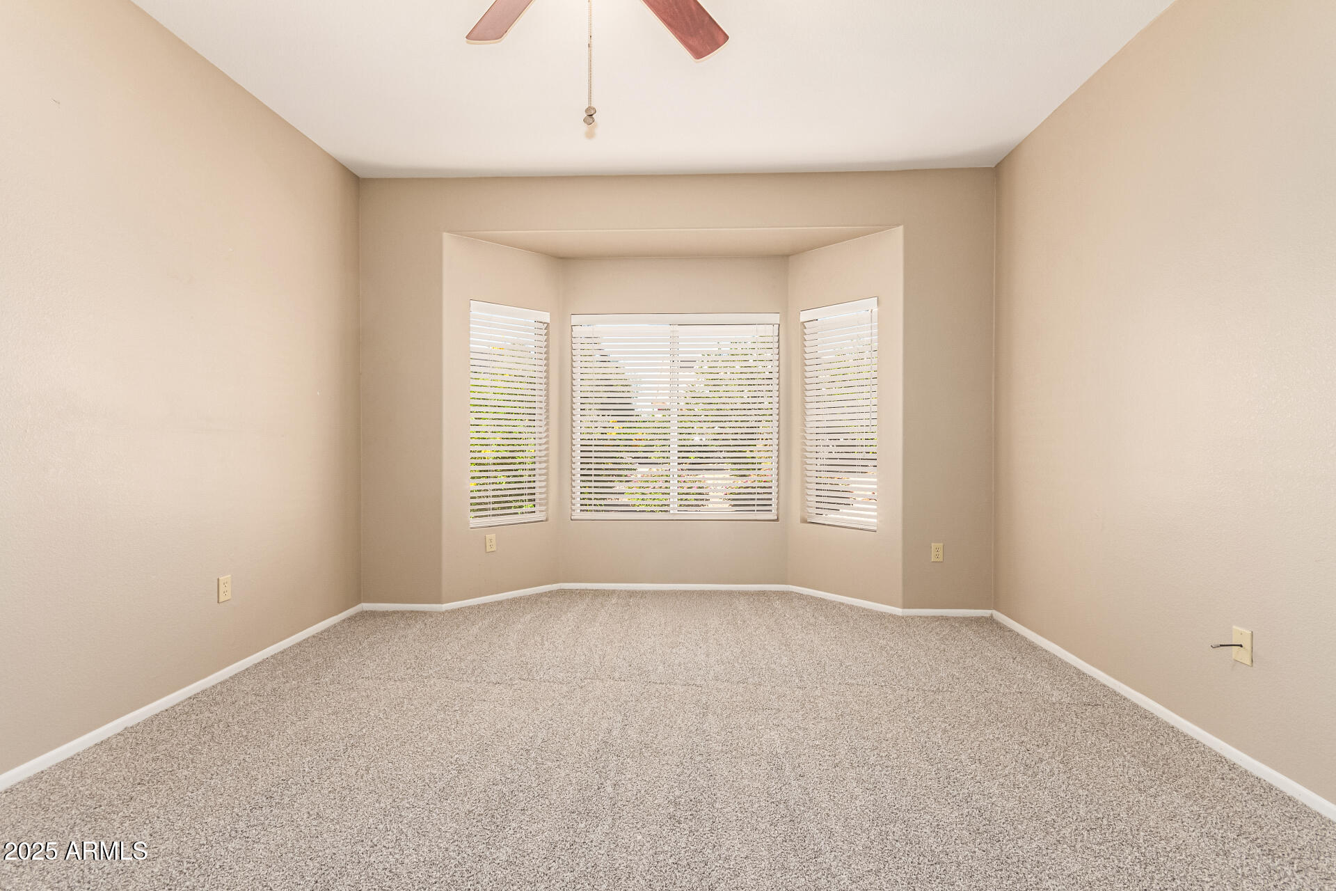 16132 W SENTINEL Drive