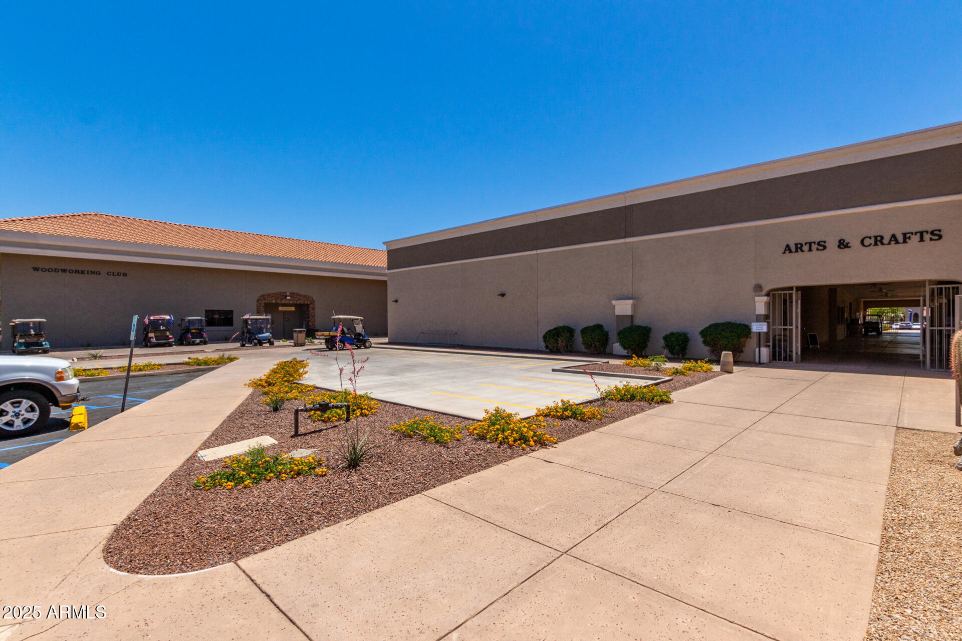 16132 W SENTINEL Drive