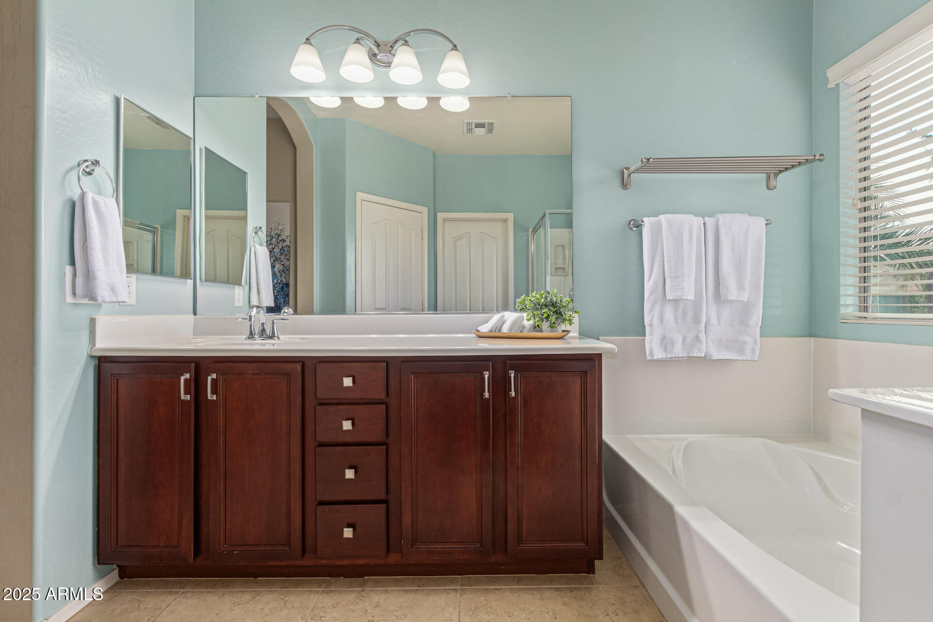 11752 N 165TH Avenue