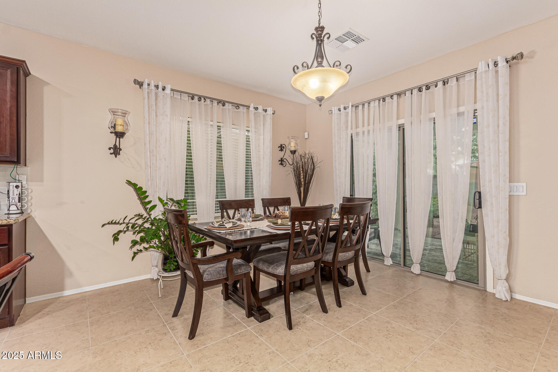 11752 N 165TH Avenue